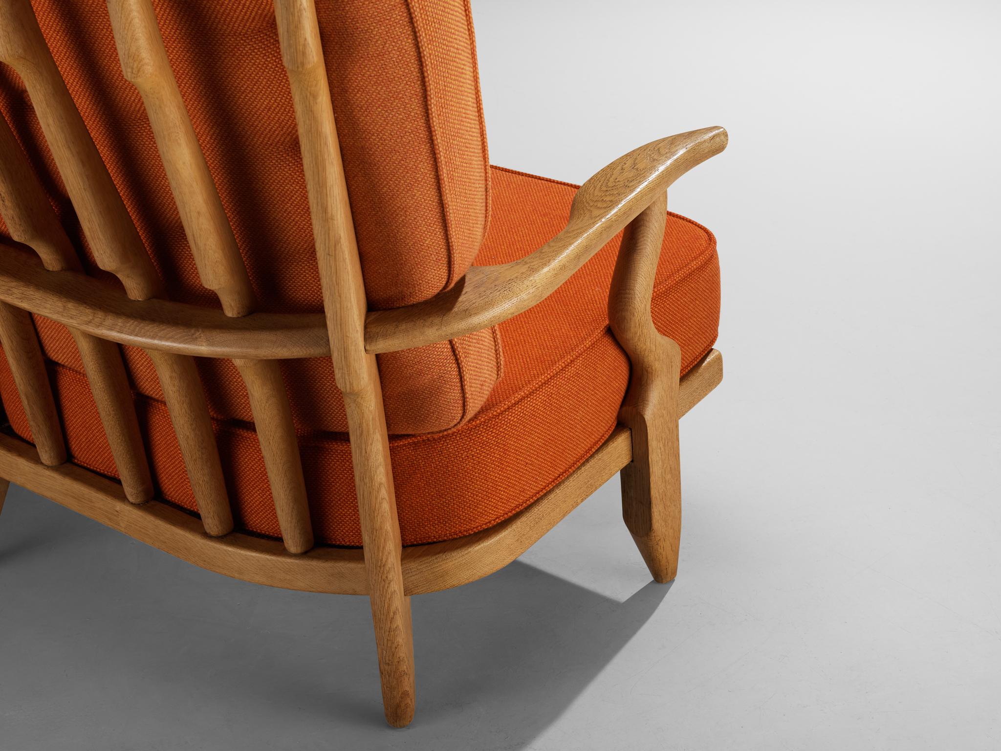 Metà XX secolo Guillerme & Chambron Grand Repos Sofa in Oak and Orange Upholstery in vendita