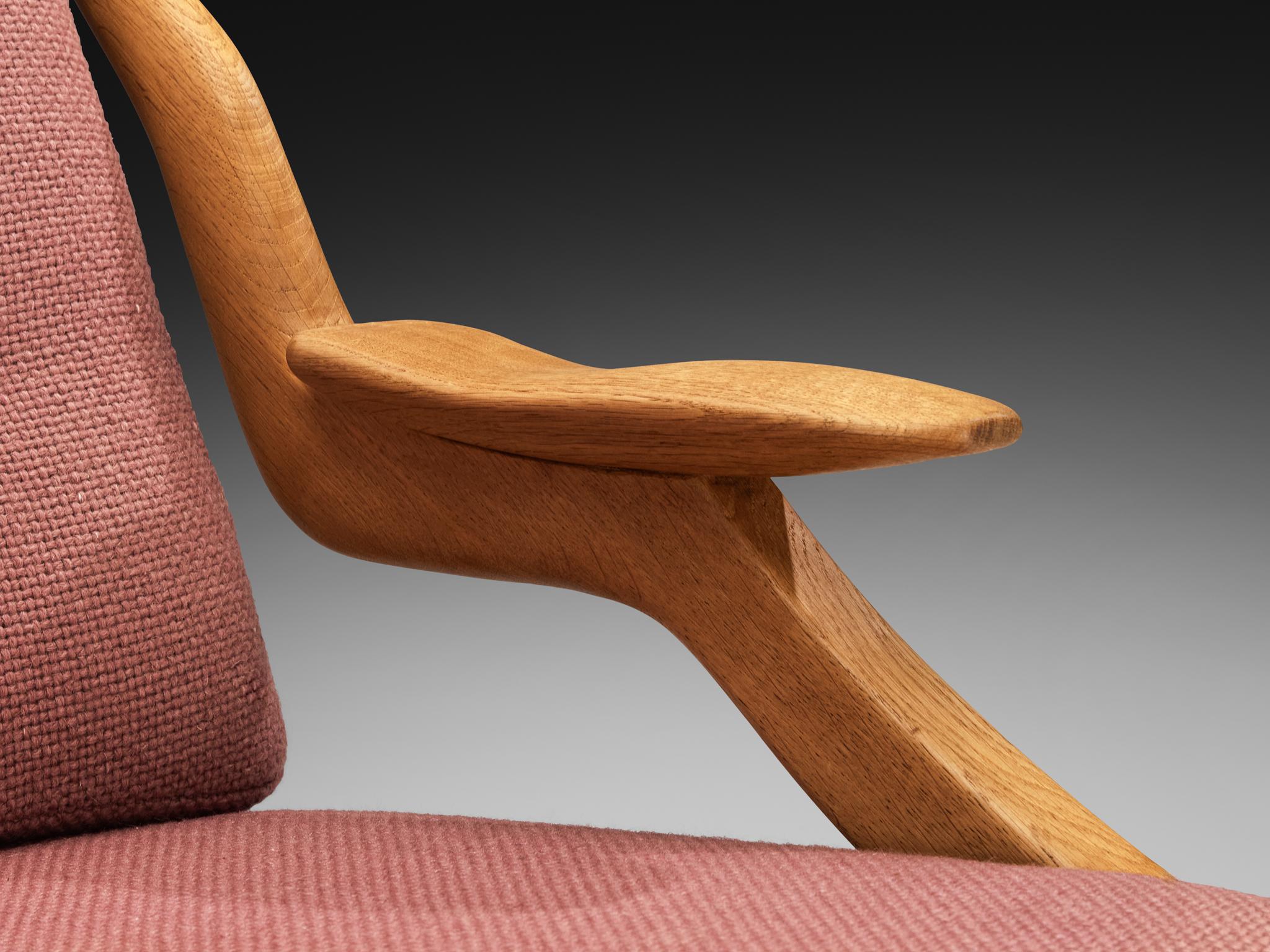 Francese Sedia da salotto 'Gregoire' di Guillerme & Chambron in legno massiccio di Oak e lana rosa antico in vendita