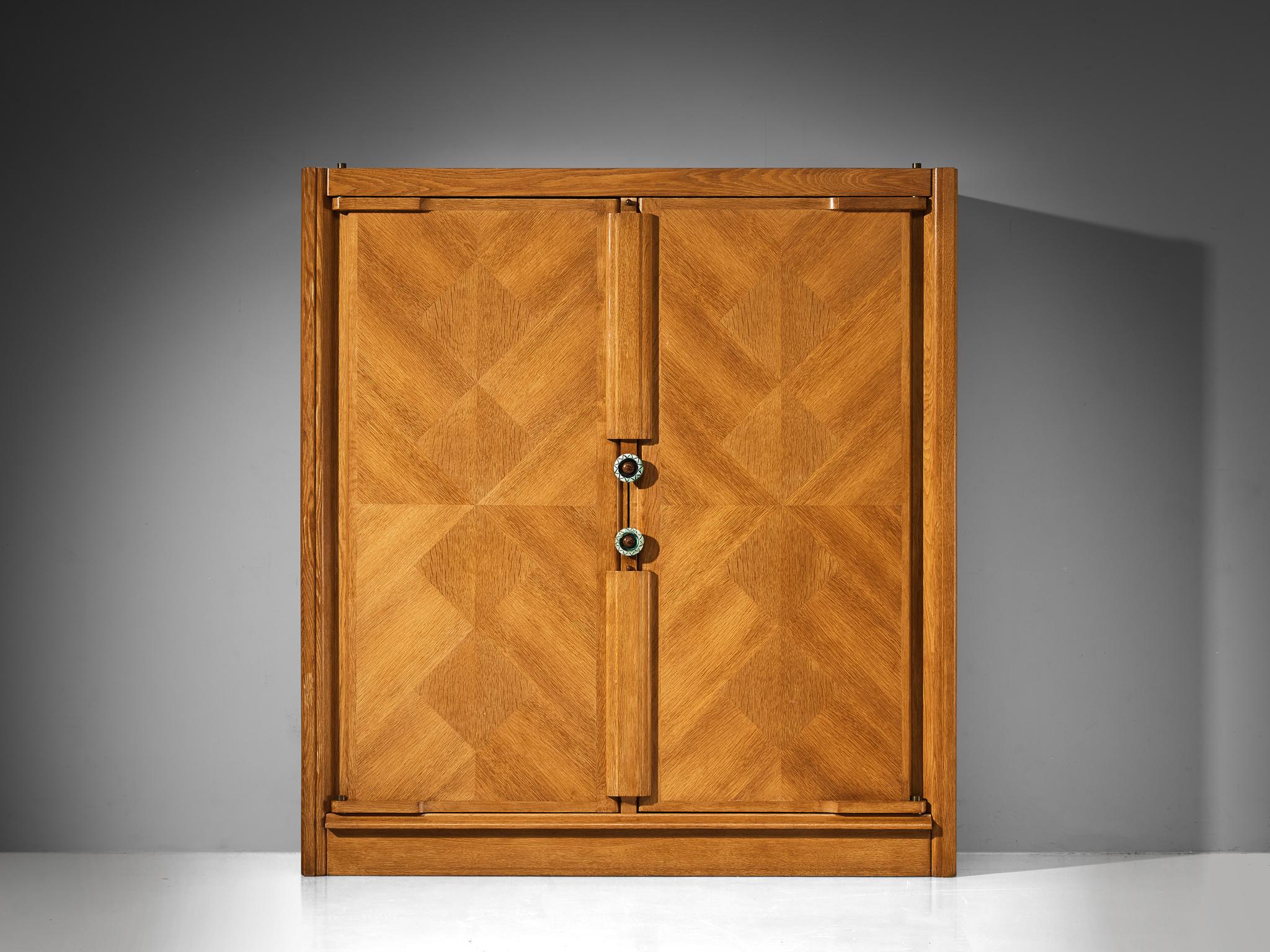 Guillerme & Chambron Highboard in Oak with Ceramic Handles In Good Condition For Sale In Waalwijk, NL