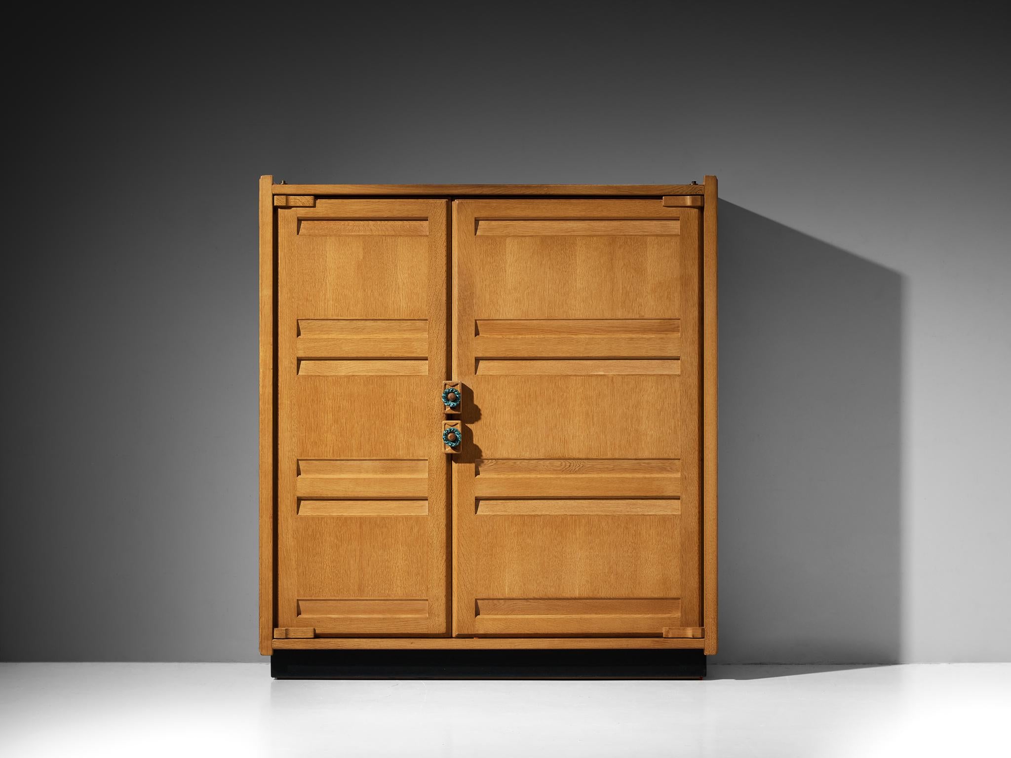 Guillerme & Chambron Armadio grande o guardaroba in Oak massiccio in vendita 4