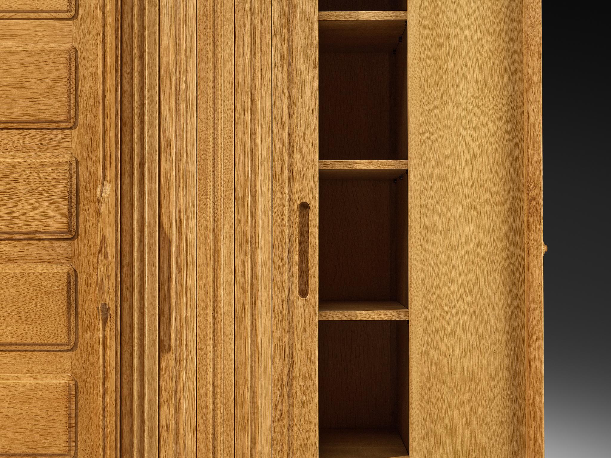 Mid-Century Modern Guillerme & Chambron Large Highboard or Wardrobe in Oak with Carved Doors For Sale