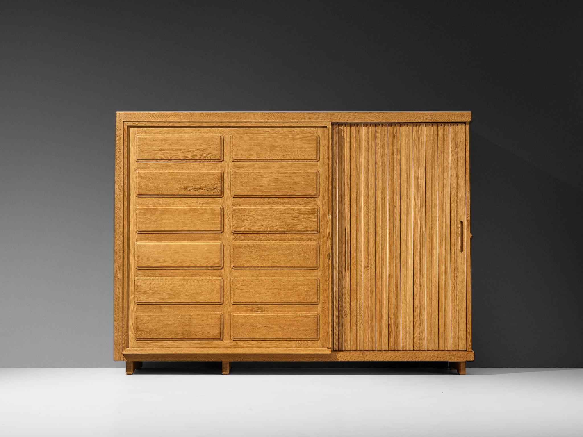 Guillerme & Chambron Large Highboard or Wardrobe in Oak with Carved Doors In Good Condition For Sale In Waalwijk, NL