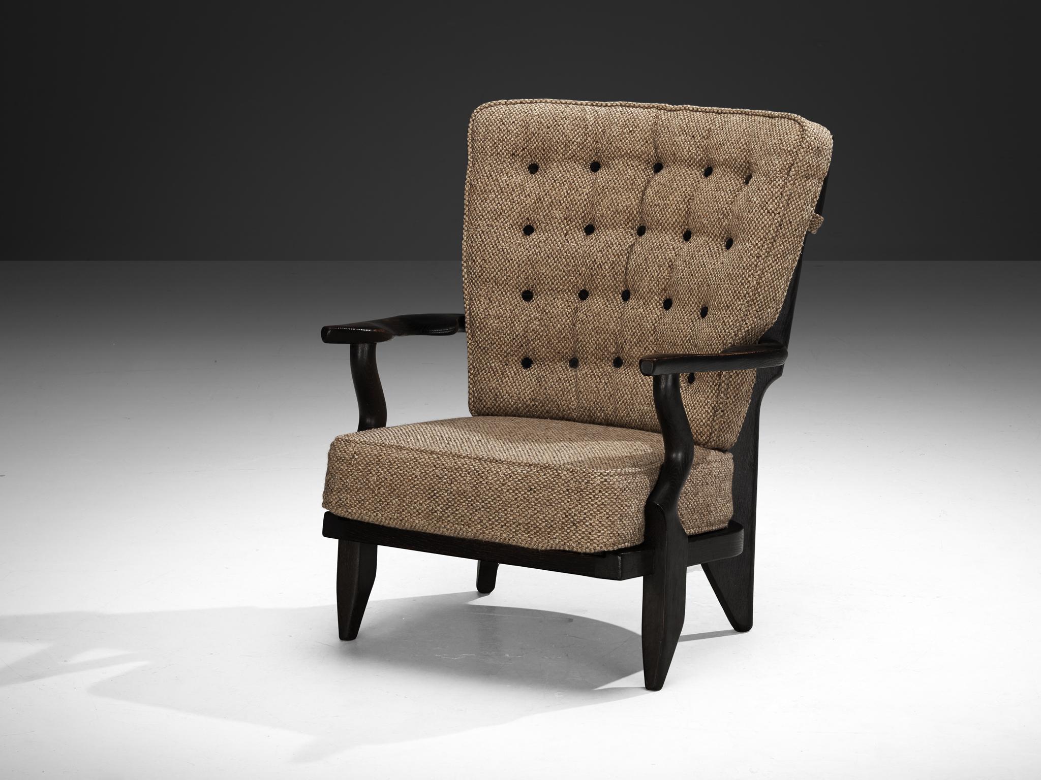 Guillerme et Chambron pour Votre Maison, chaise longue 'Mid Repos', chêne foncé, tissu, France, années 1960.

Guillerme & Chambron sont connus pour leurs meubles en chêne massif de haute qualité, dont celui-ci est un autre exemple. Cette chaise a