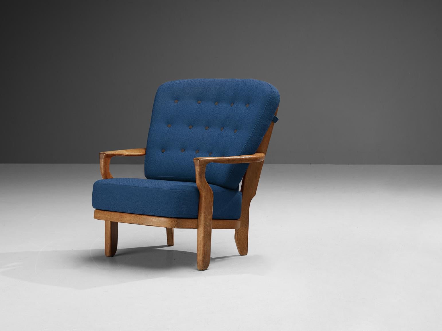 Mid-20th Century Guillerme & Chambron 'Mid Repos' Lounge Chair in Oak and Blue Wool For Sale