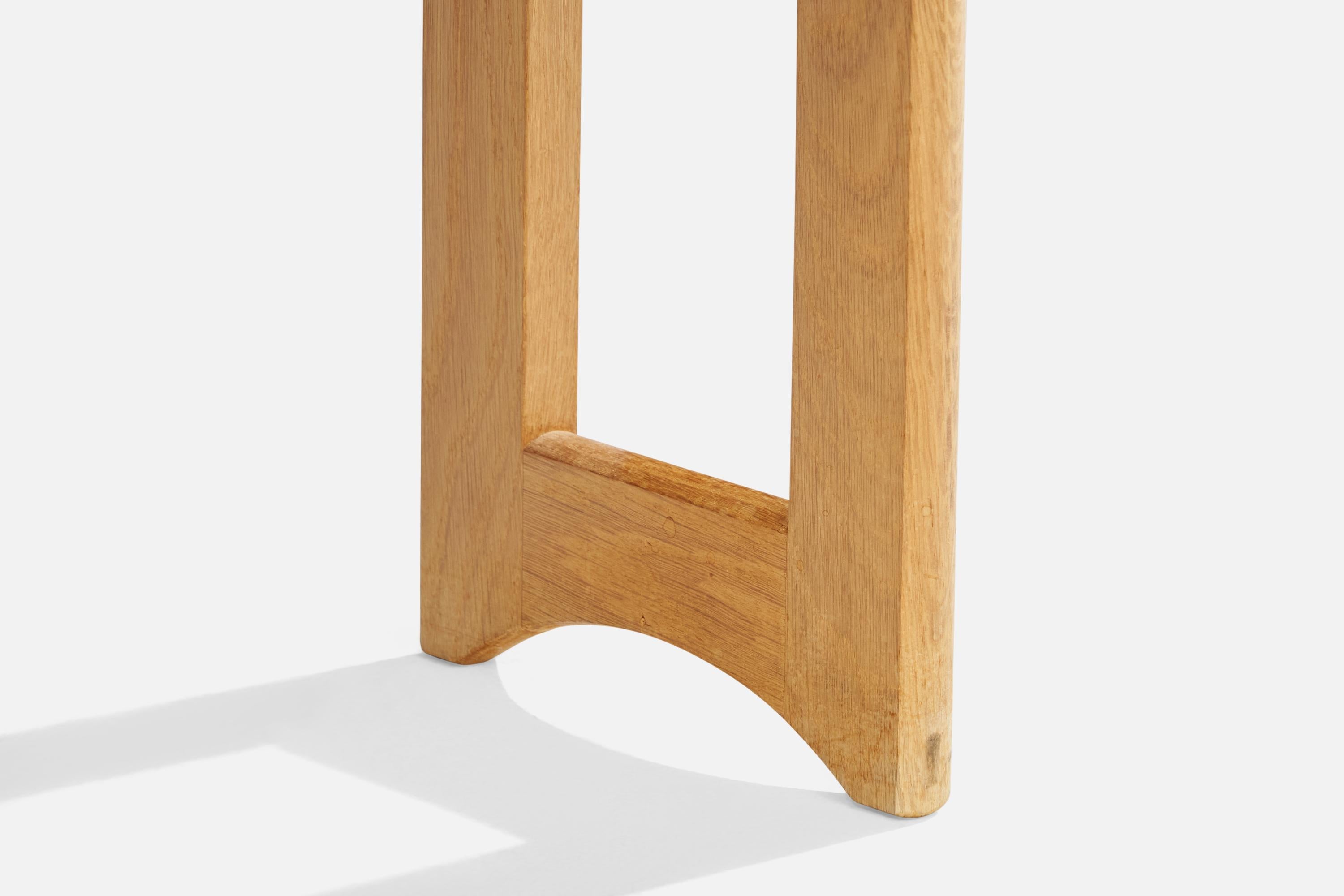 Mid-Century Modern Tables de nuit Guillerme & Chambron, chêne, France, années 1960 en vente