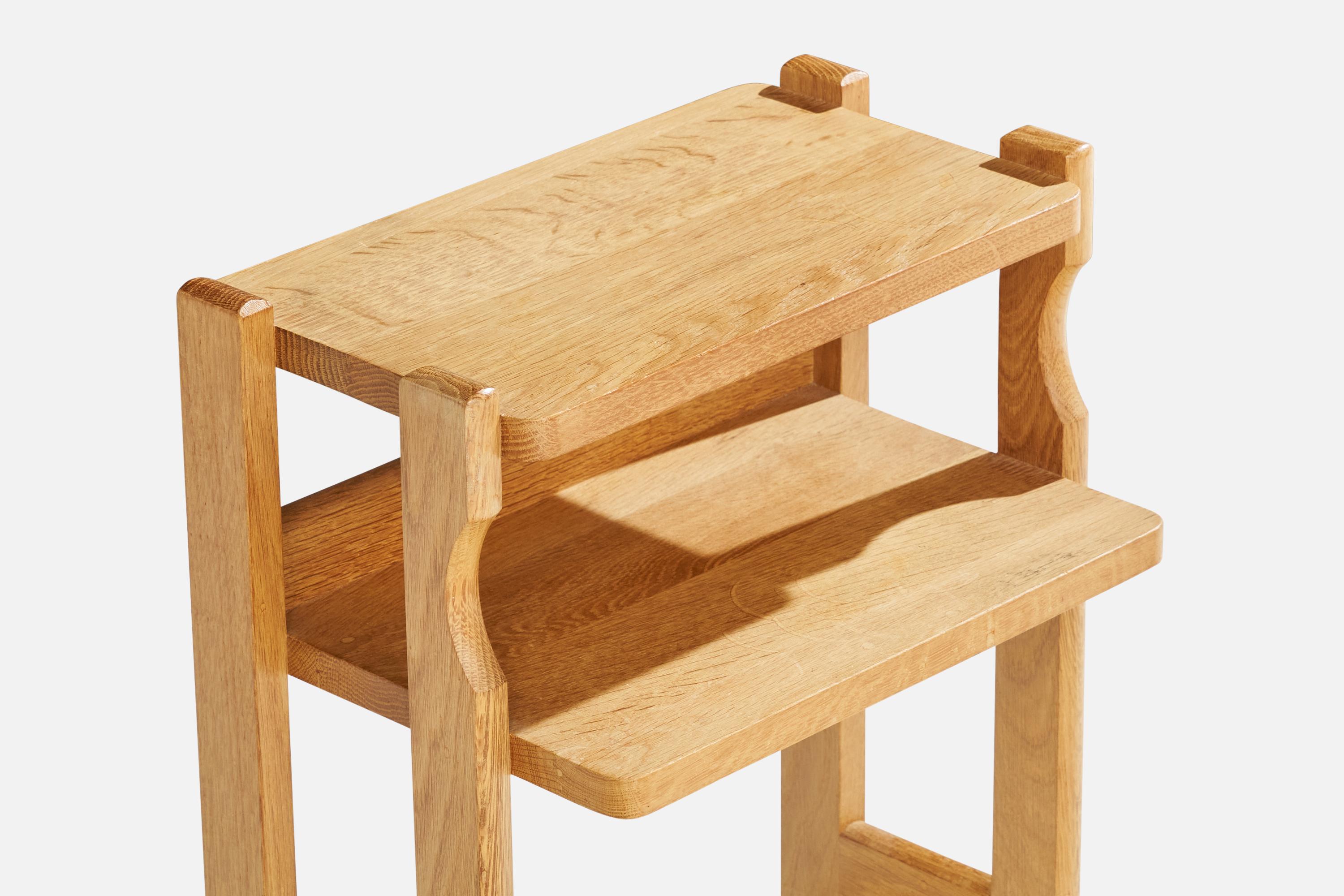 Chêne Tables de nuit Guillerme & Chambron, chêne, France, années 1960 en vente