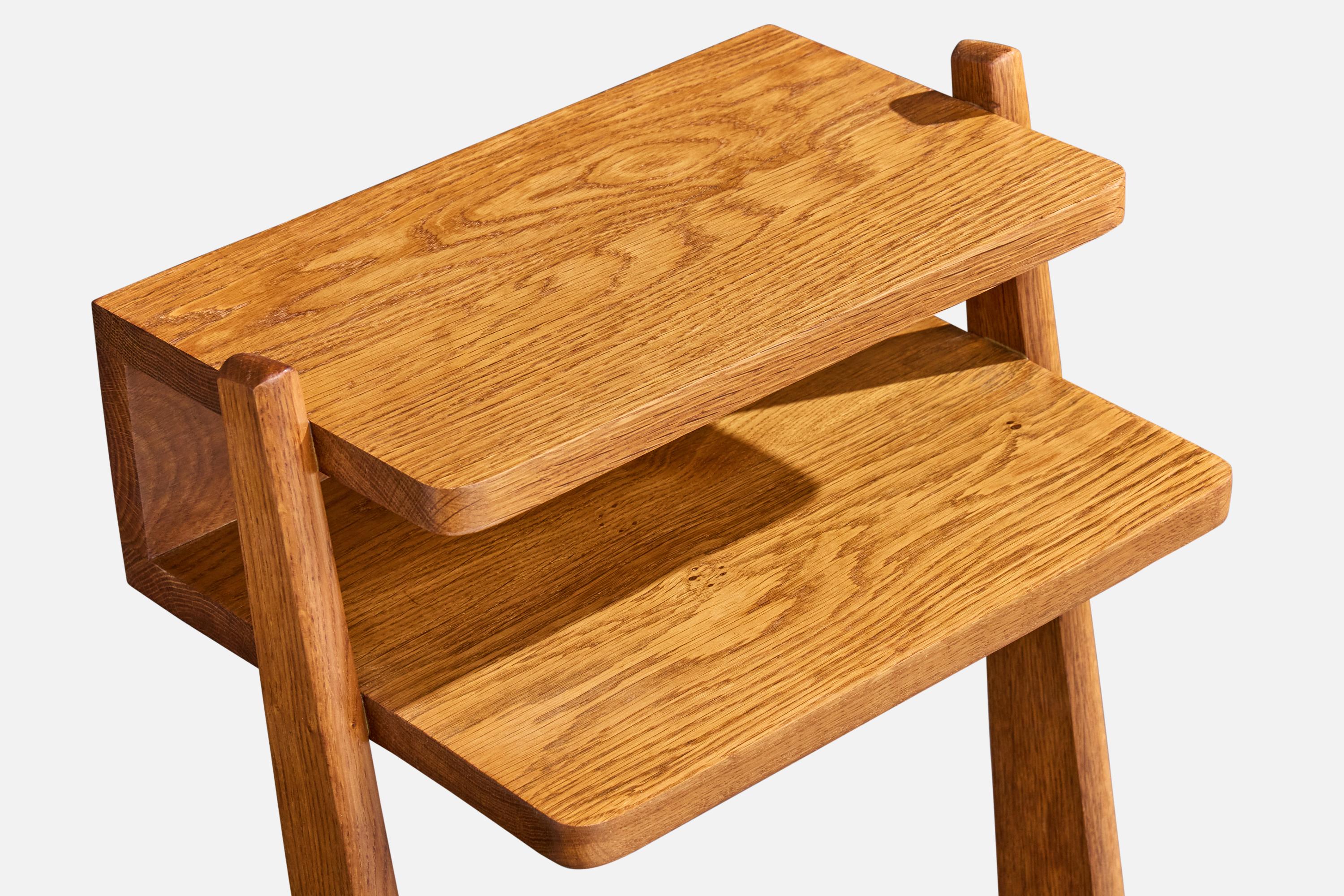 Legno Guillerme & Chambron, Comodini, Oak, Francia, anni '60 in vendita