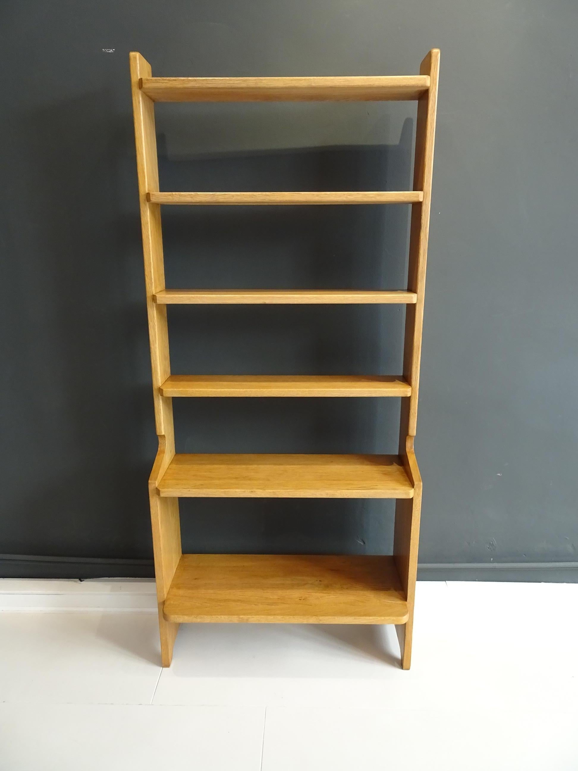 Guillerme & Chambron Oak Bookshelf In Good Condition In lyon, FR