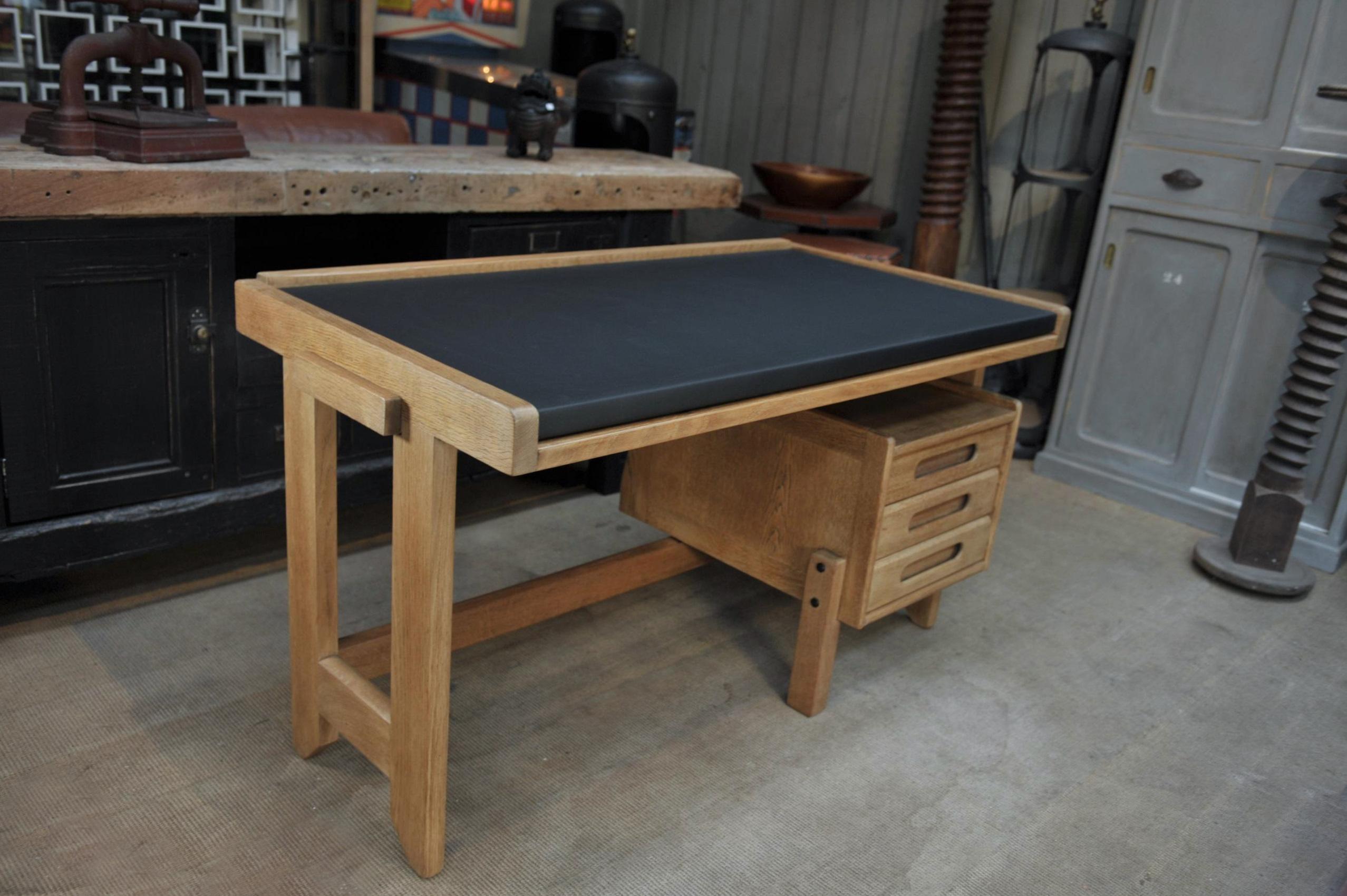 Guillerme & Chambron Oak Desk with Sliding Side Shelves, circa 1950 For Sale 7