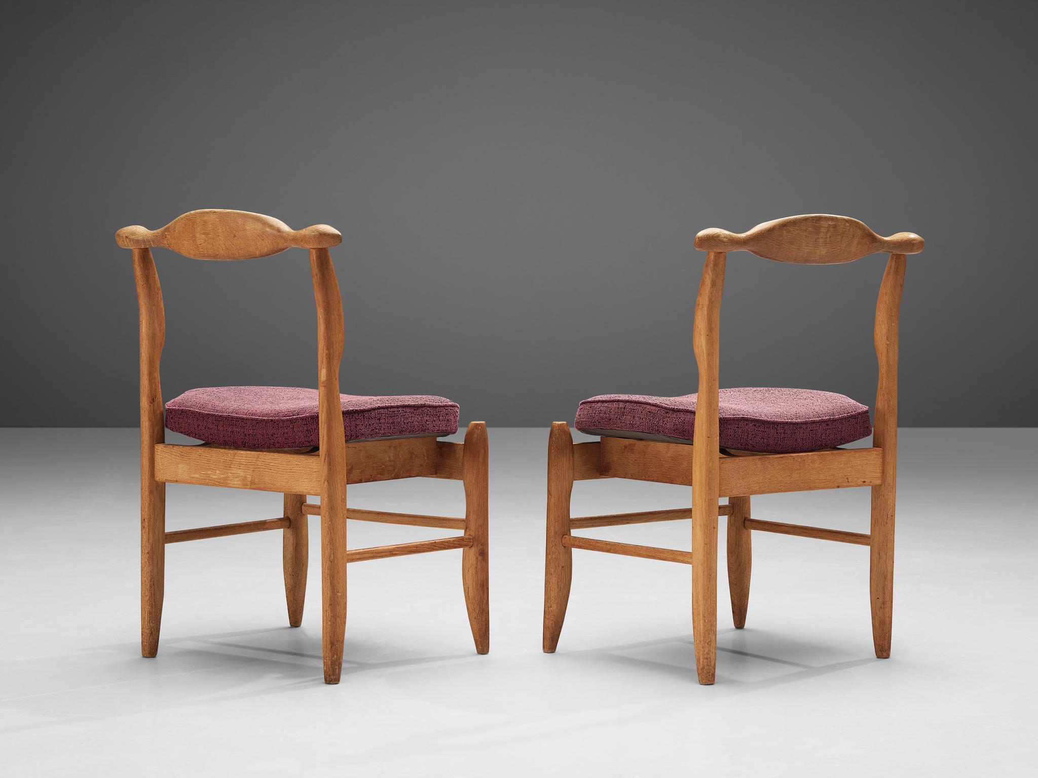 Mid-Century Modern Guillerme & Chambron Pair of 'Fumay' Dining Chairs in Oak  For Sale
