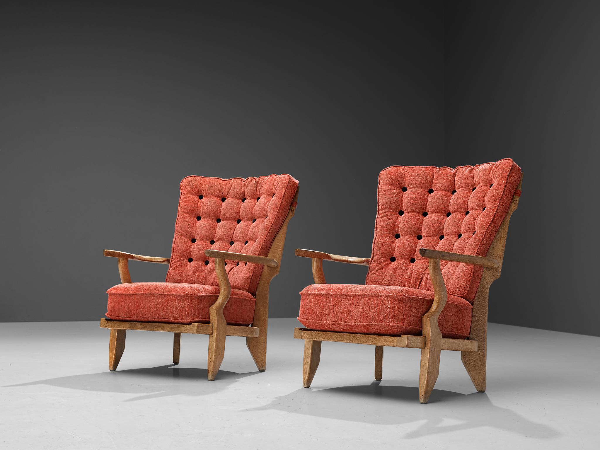 French Guillerme & Chambron Pair of 'Mid Repos' Lounge Chairs in Oak and Red Fabric