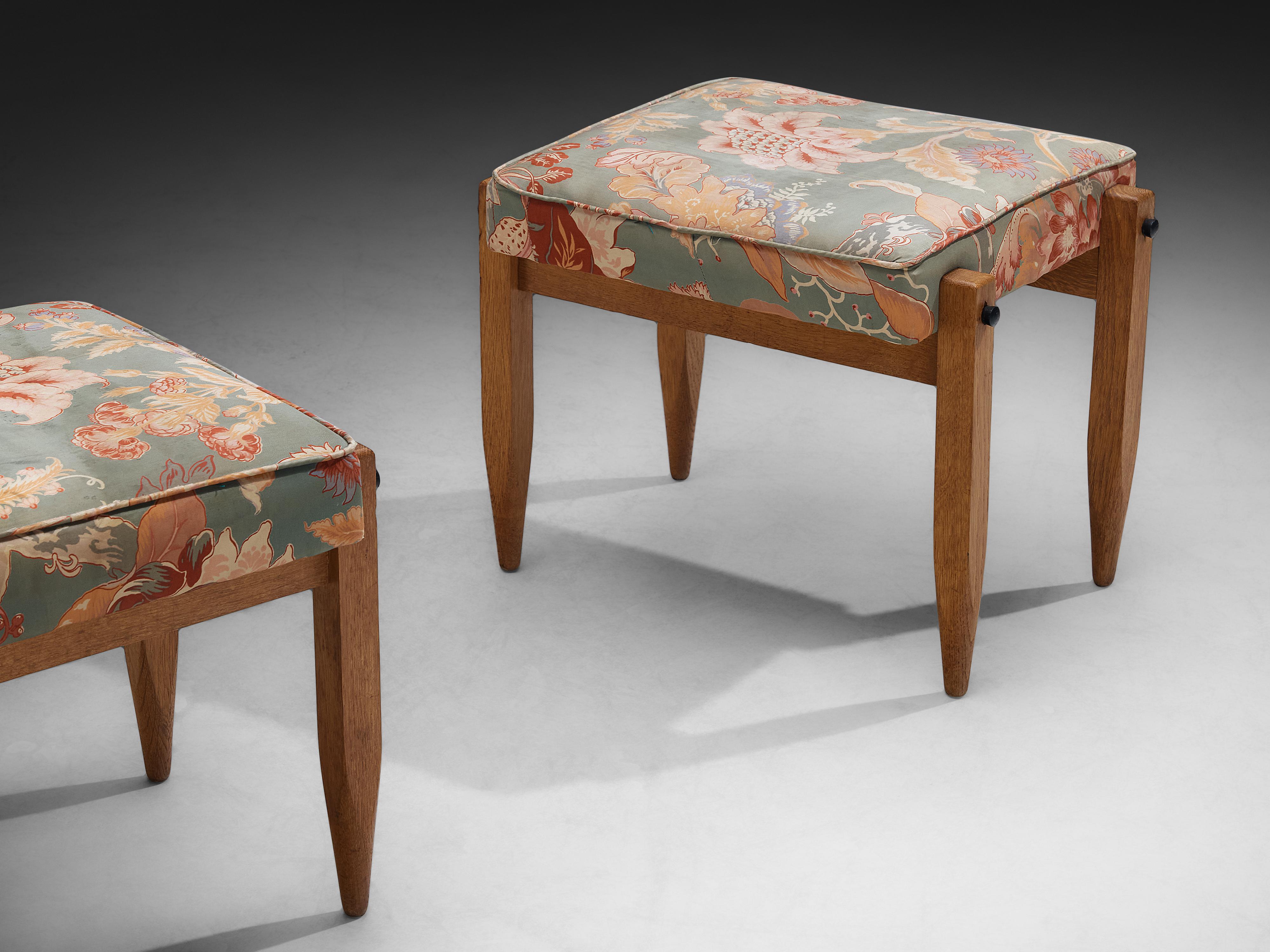 Mid-Century Modern Guillerme & Chambron Pair of Ottomans in Oak and Patterned Fabric For Sale