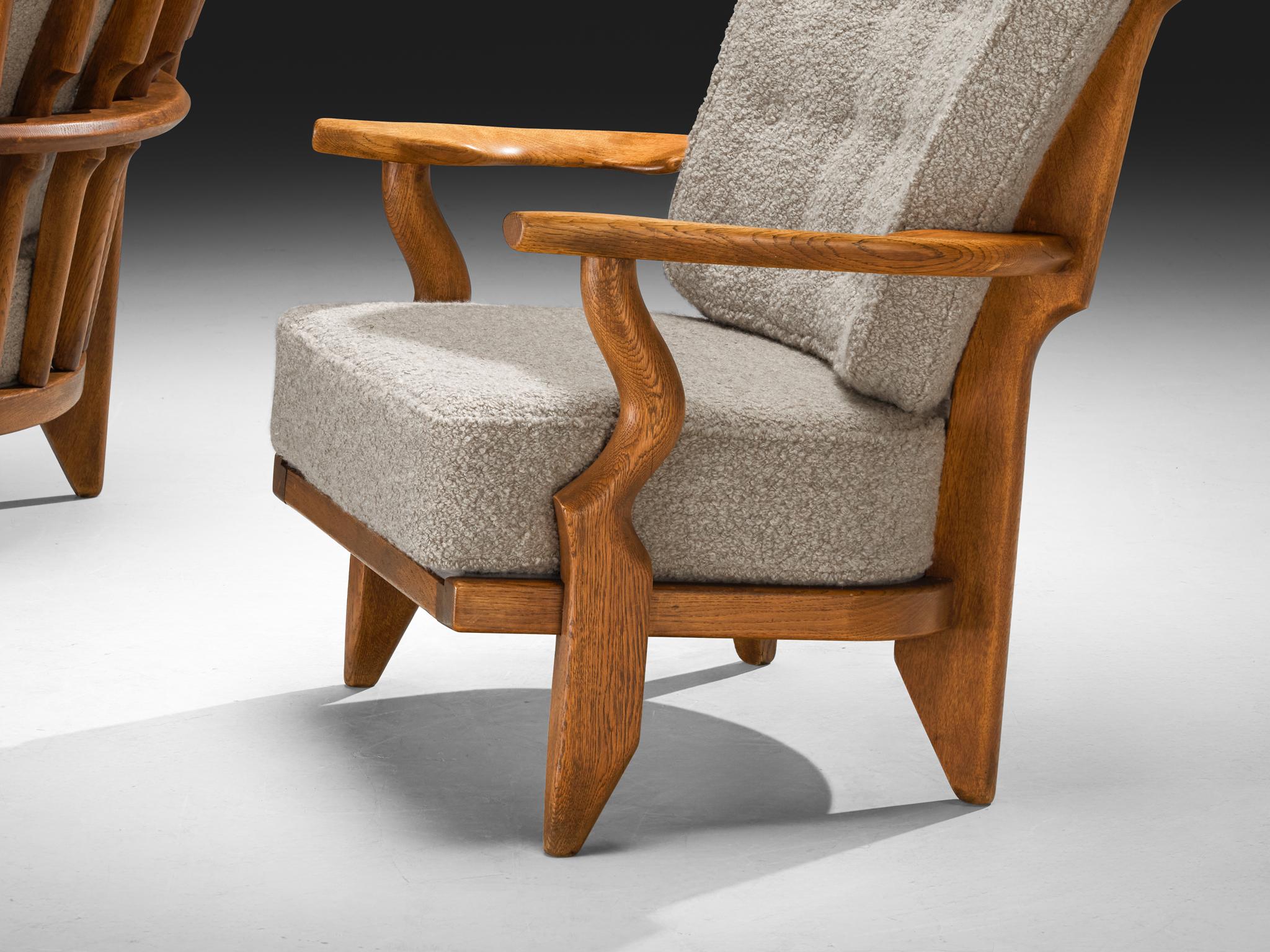 Guillerme & Chambron, Paar Loungesessel „Petit Repos“ aus Eiche und Teddy-Stoff im Angebot 3