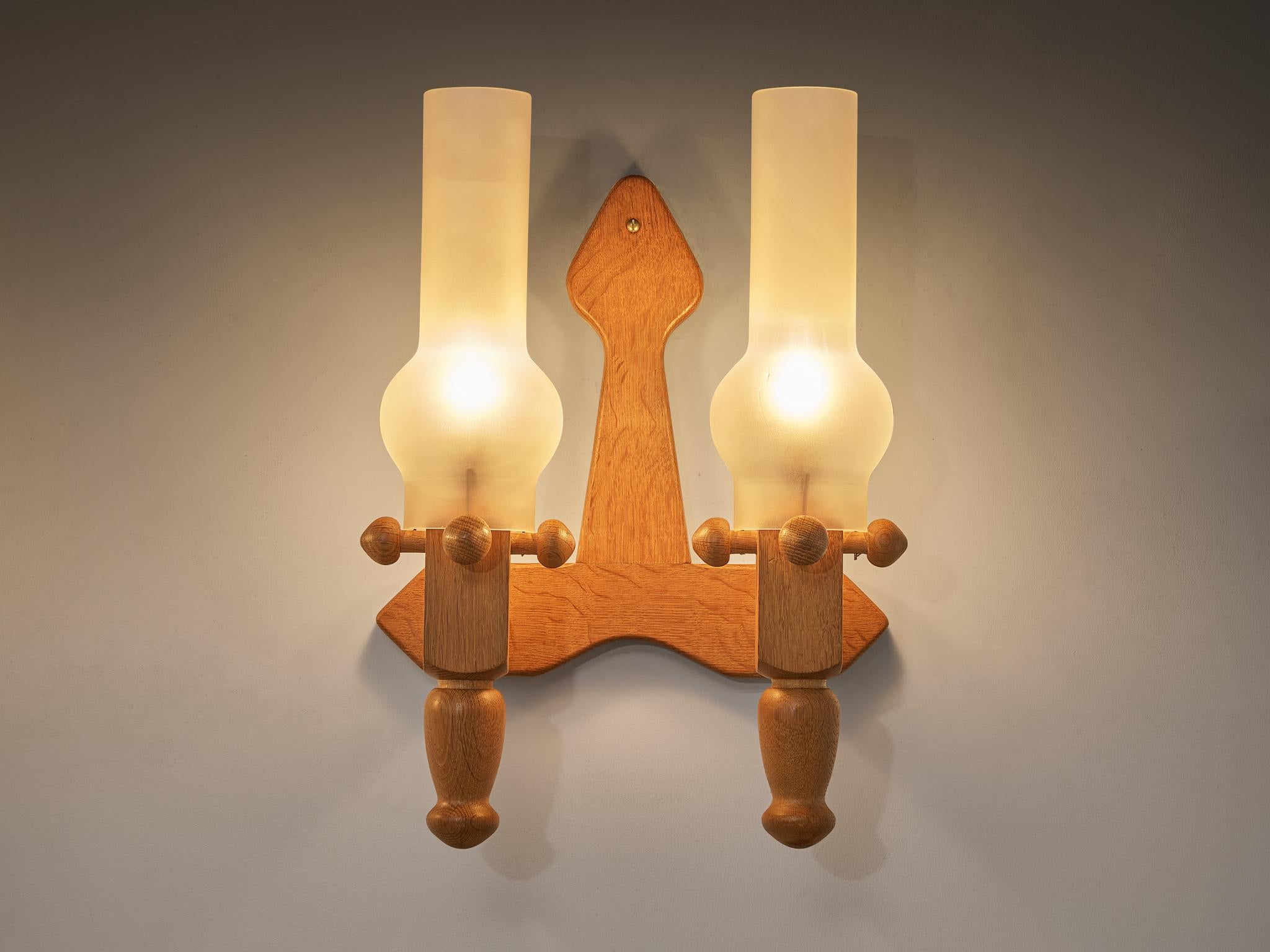 Late 20th Century Guillerme & Chambron Pair of Wall Lights in Oak and Glass For Sale