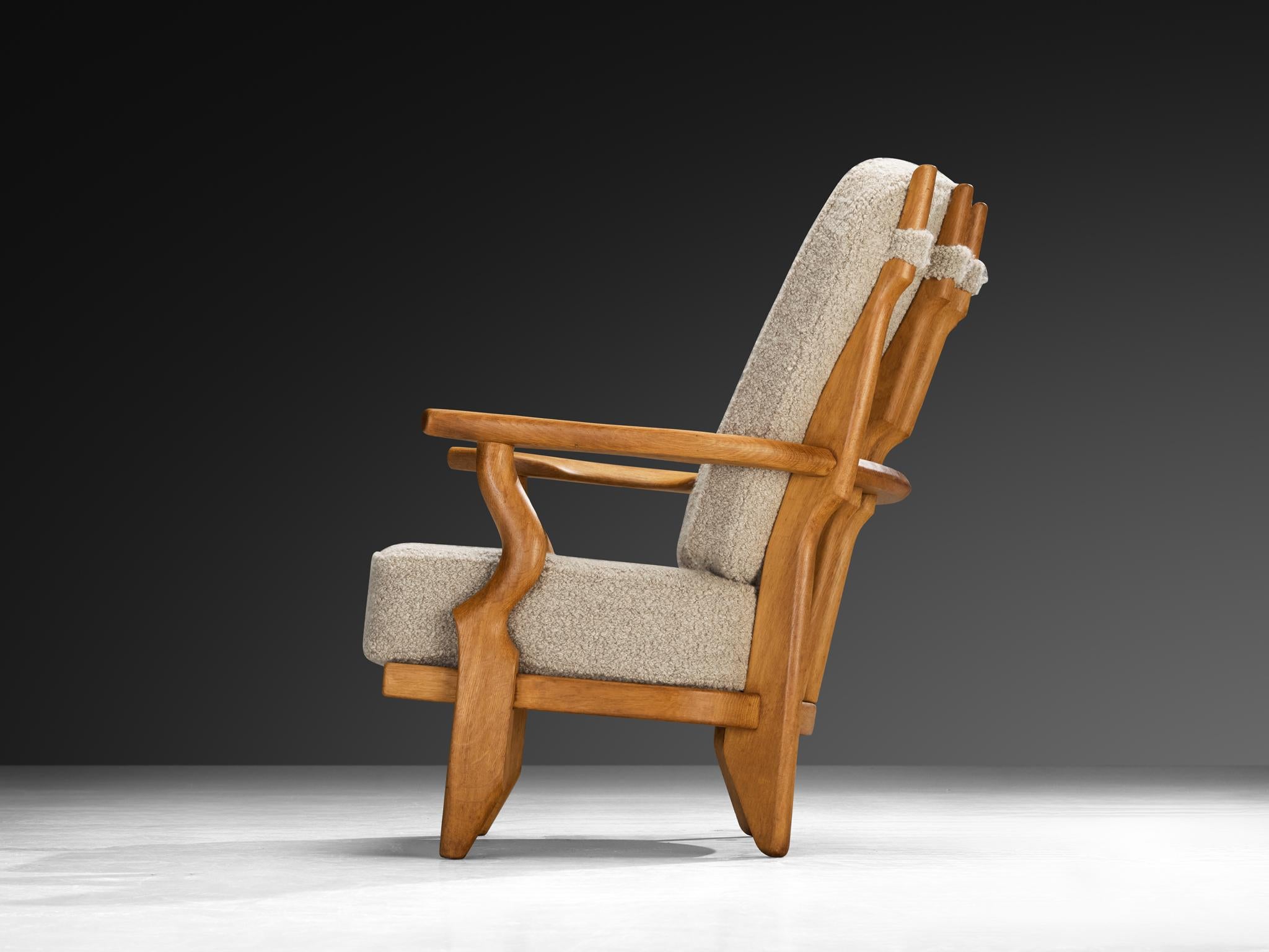 Sedia da salotto 'Petit Repos' di Guillerme & Chambron in Oak massiccio e Bouclé In condizioni buone in vendita a Waalwijk, NL