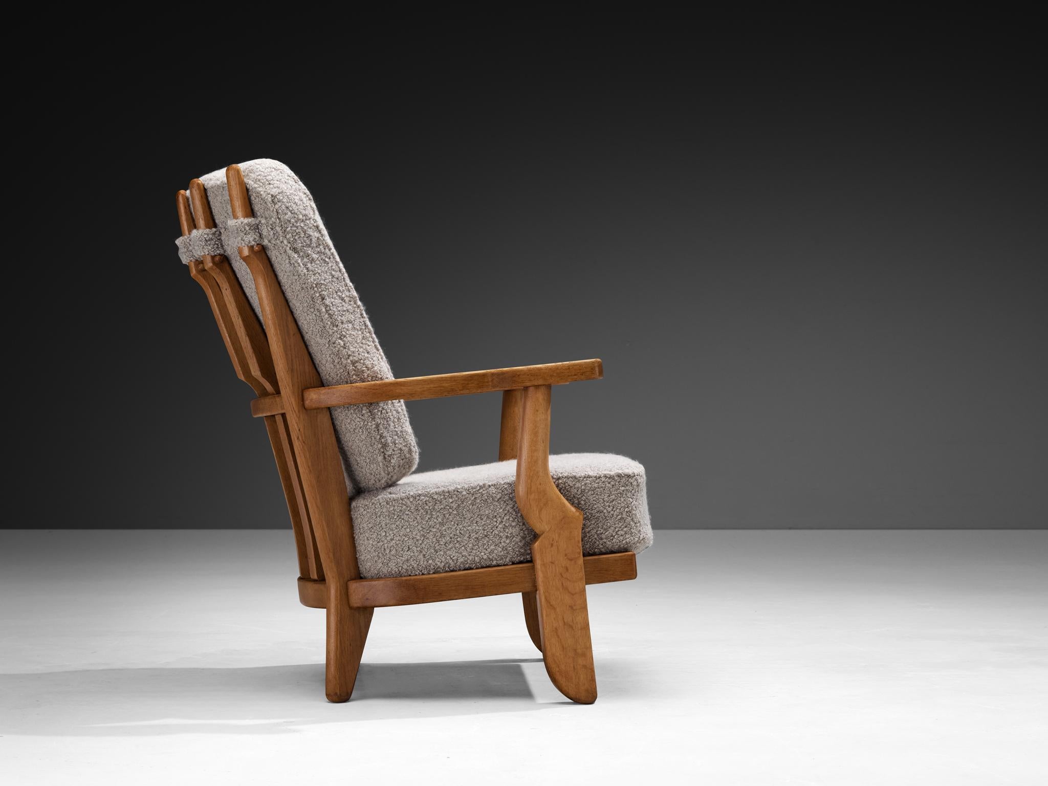 Chaise longue 'Petit Repos' de Guillerme & Chambron en Oak Oak massif et tissu Teddy en vente 1