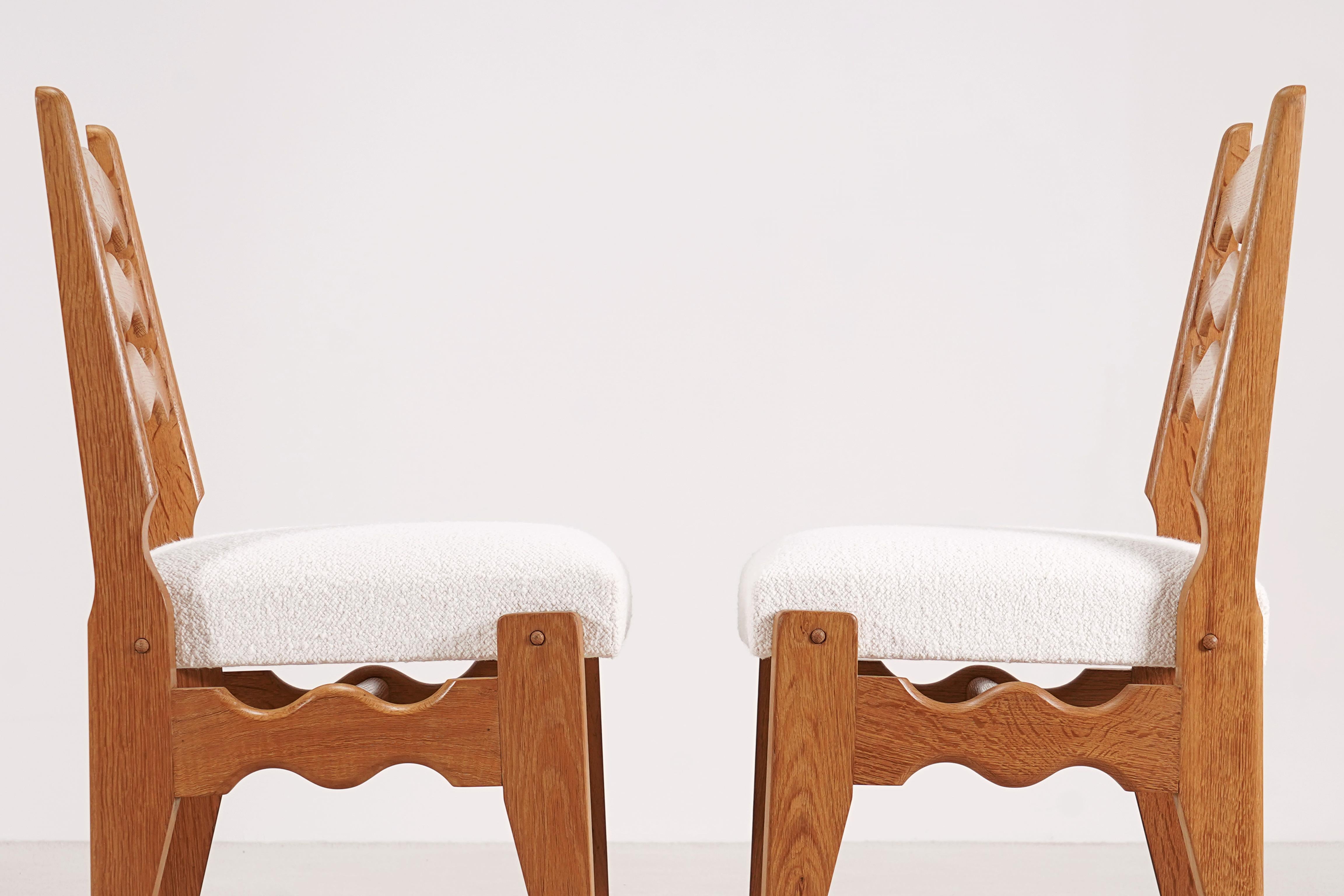 Guillerme & Chambron, Set of 6 Oak Chairs for Votre Maison, 1960. Bouclé Fabric. 5