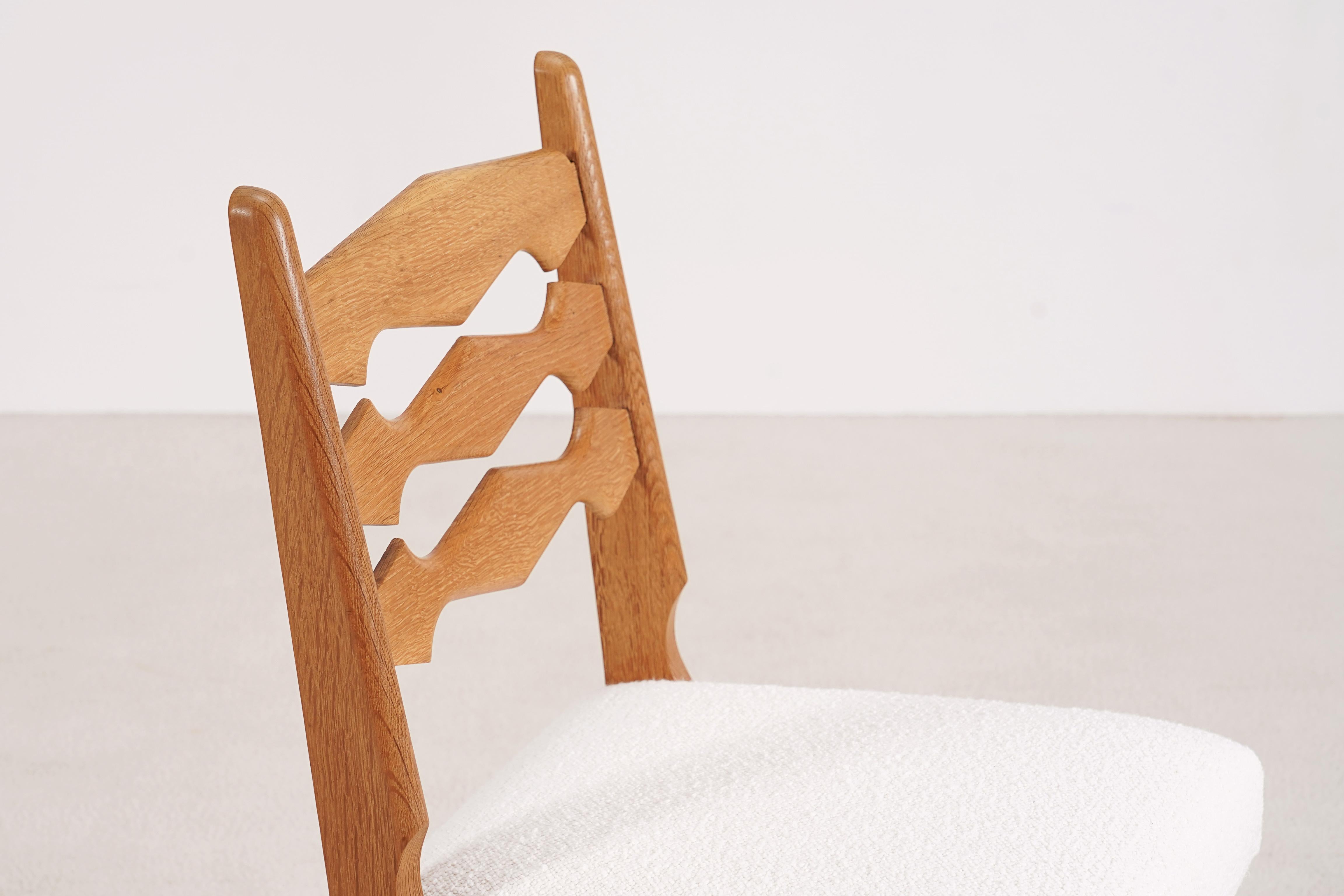 Guillerme & Chambron, Set of 6 Oak Chairs for Votre Maison, 1960. Bouclé Fabric. 6