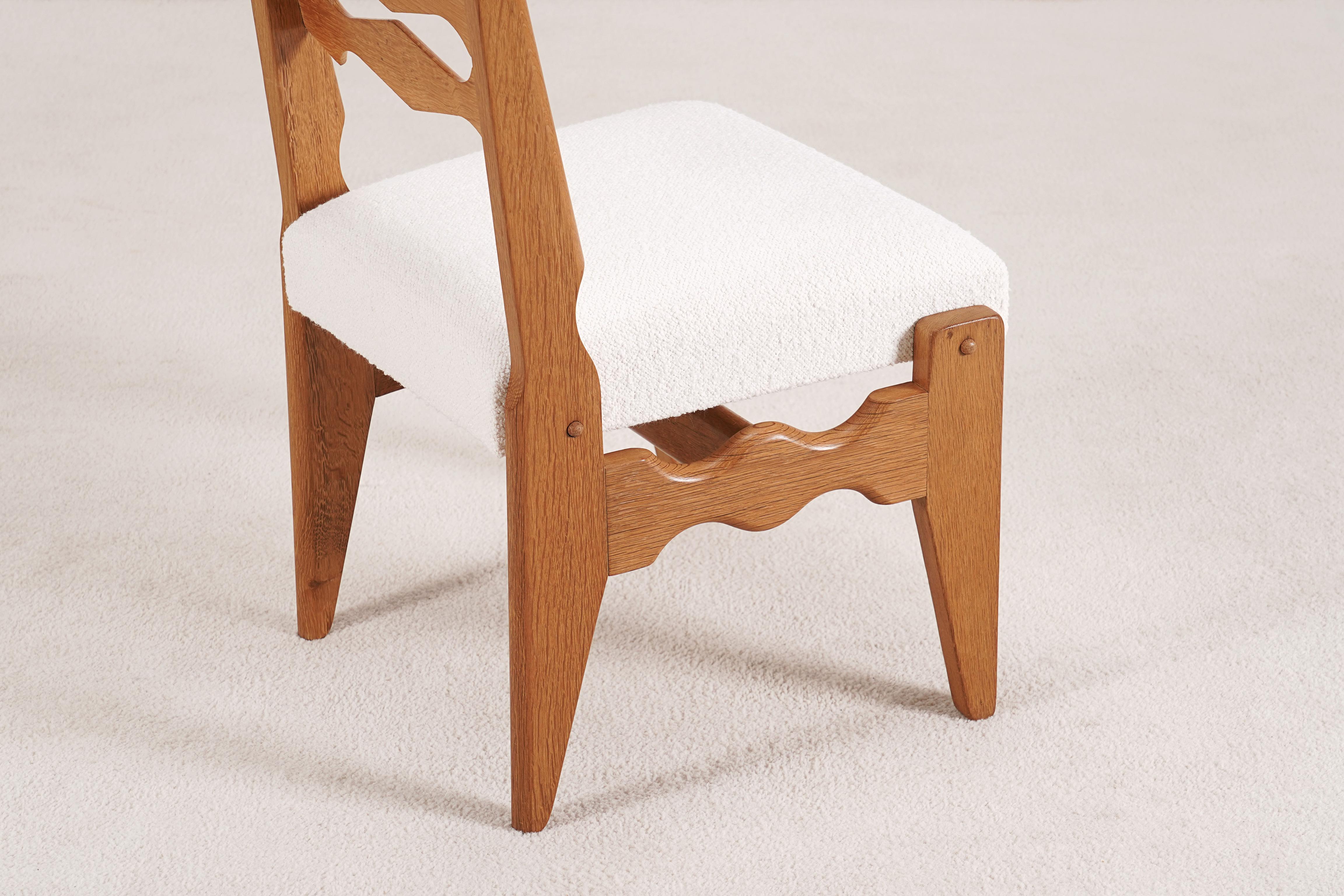 Guillerme & Chambron, Set of 6 Oak Chairs for Votre Maison, 1960. Bouclé Fabric. 7