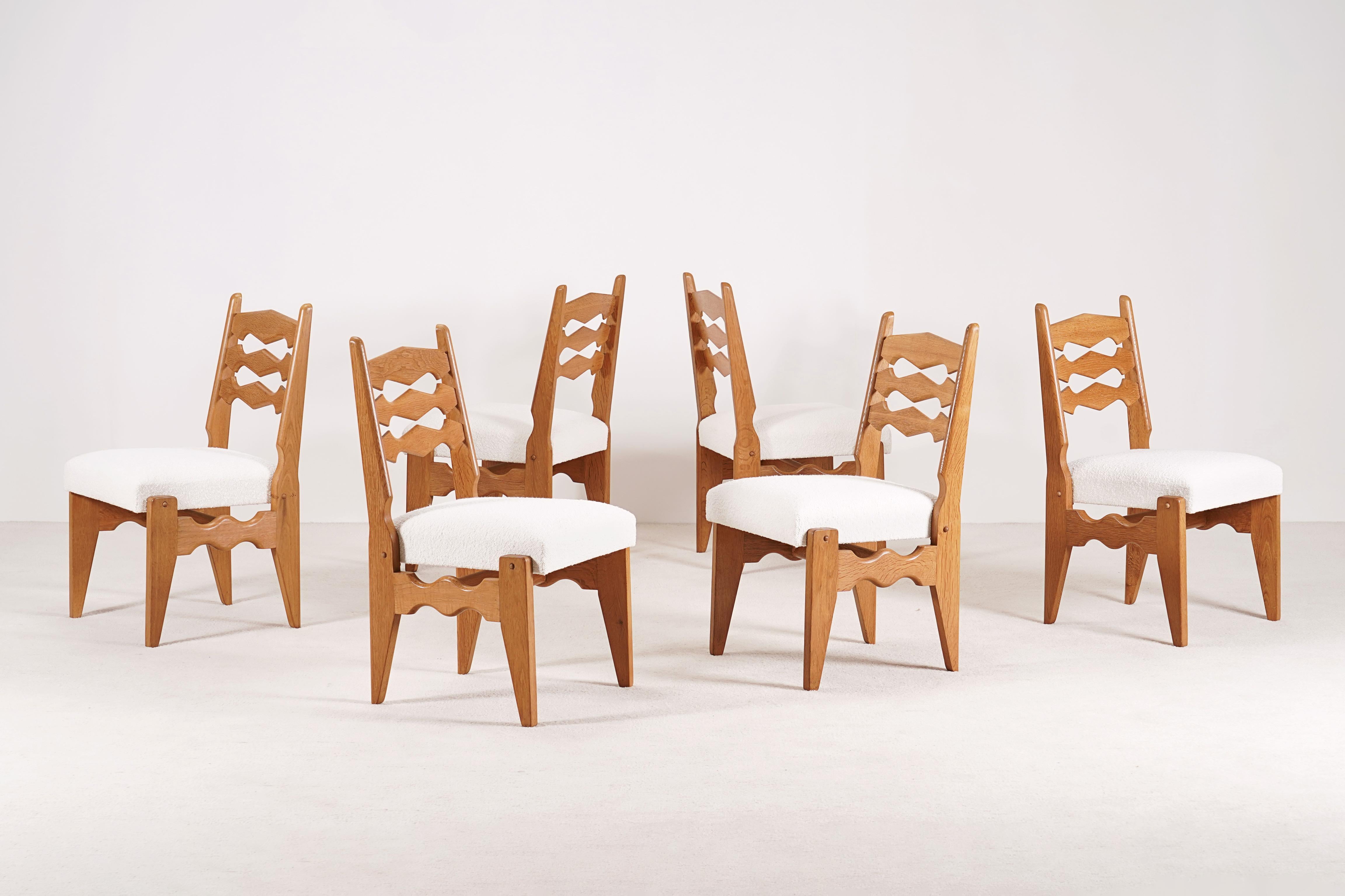 Mid-20th Century Guillerme & Chambron, Set of 6 Oak Chairs for Votre Maison, 1960. Bouclé Fabric.