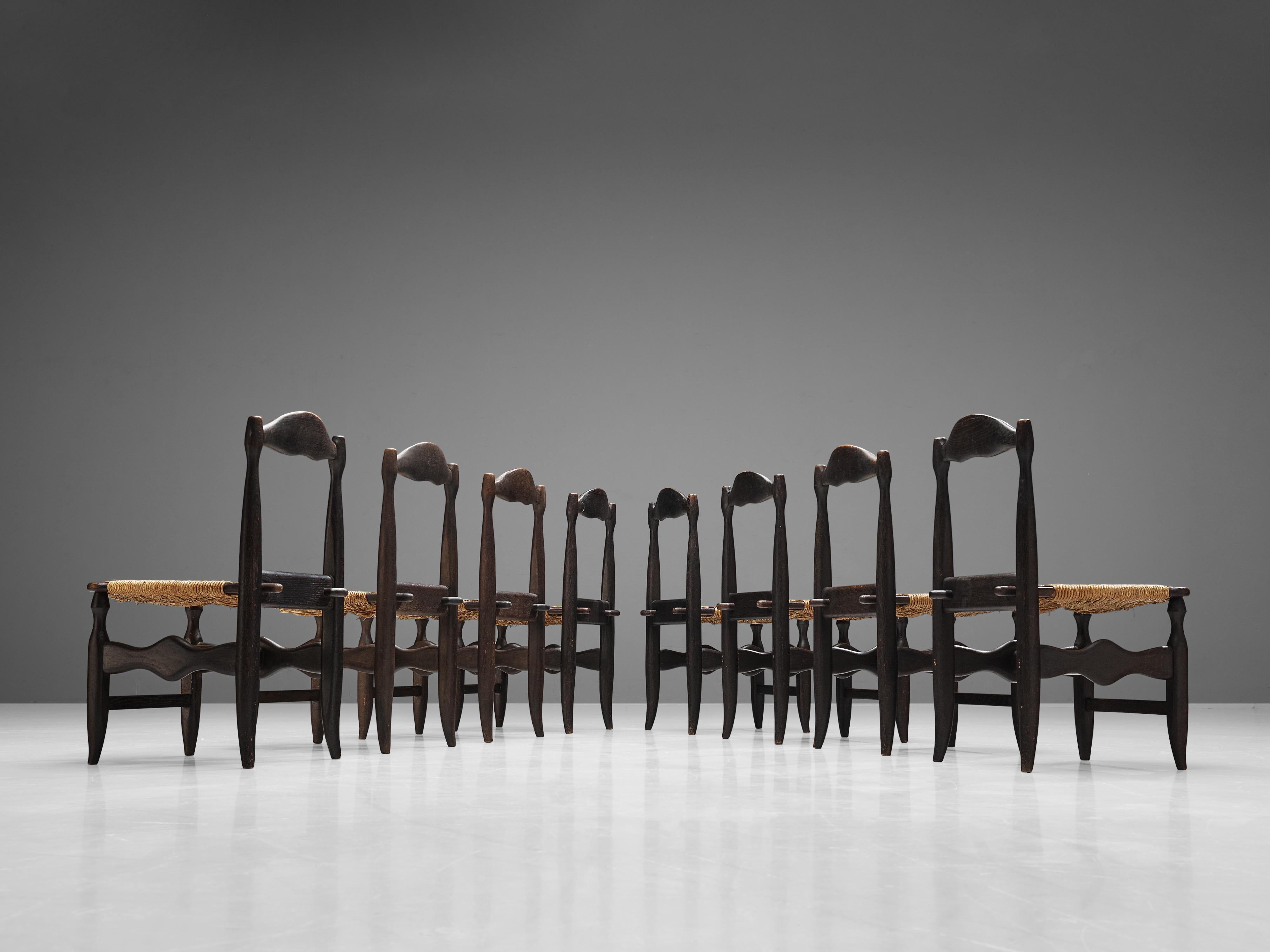 Mid-20th Century Guillerme & Chambron Set of Eight Dining Chairs in Oak and Rush
