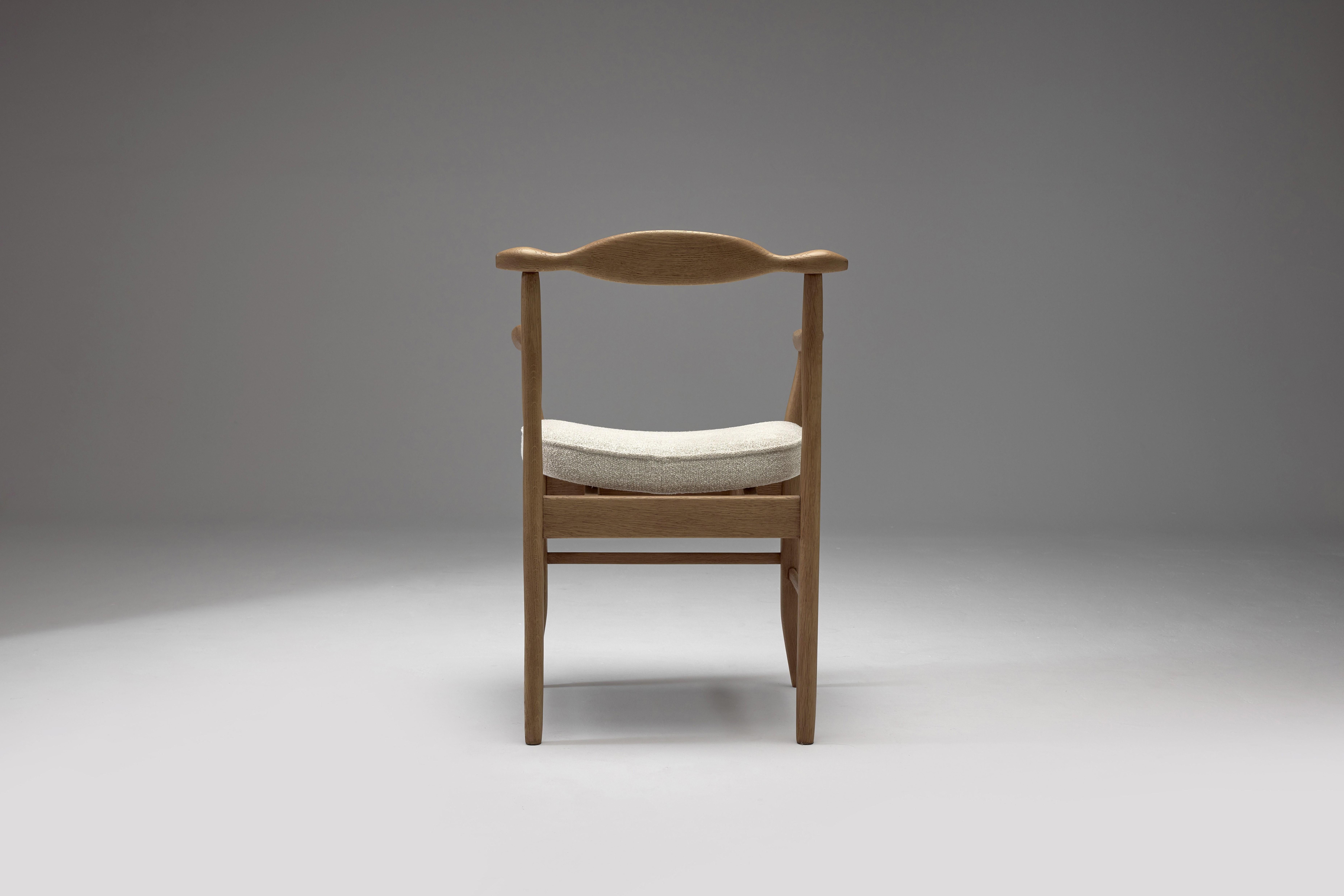  Guillerme & Chambron ensemble de huit fauteuils de salle à manger Fumay, France, années 1960 en vente 8