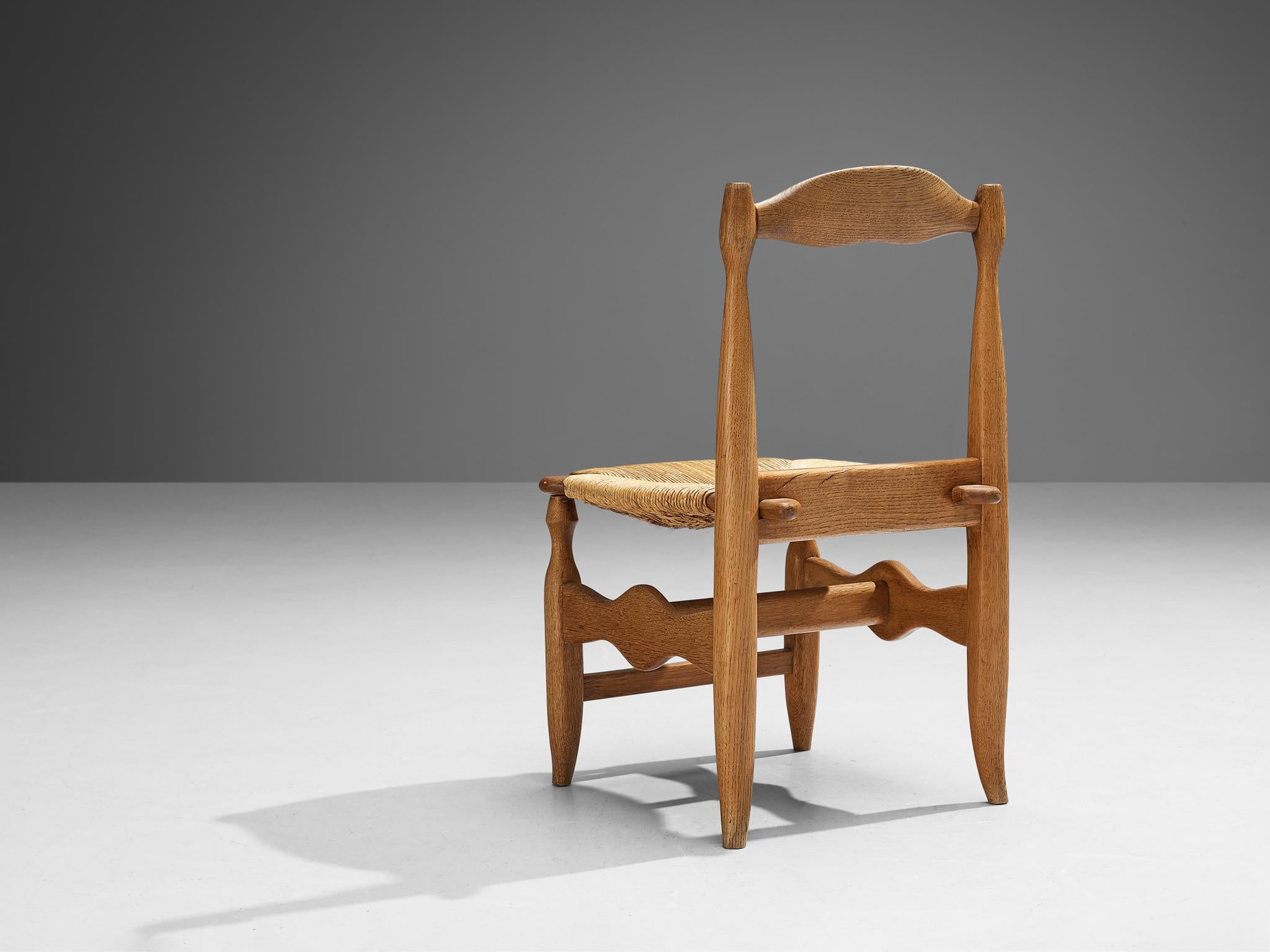 Guillerme & Chambron - Ensemble de quatre chaises de salle à manger « Charlotte » en chêne et paille en vente 3