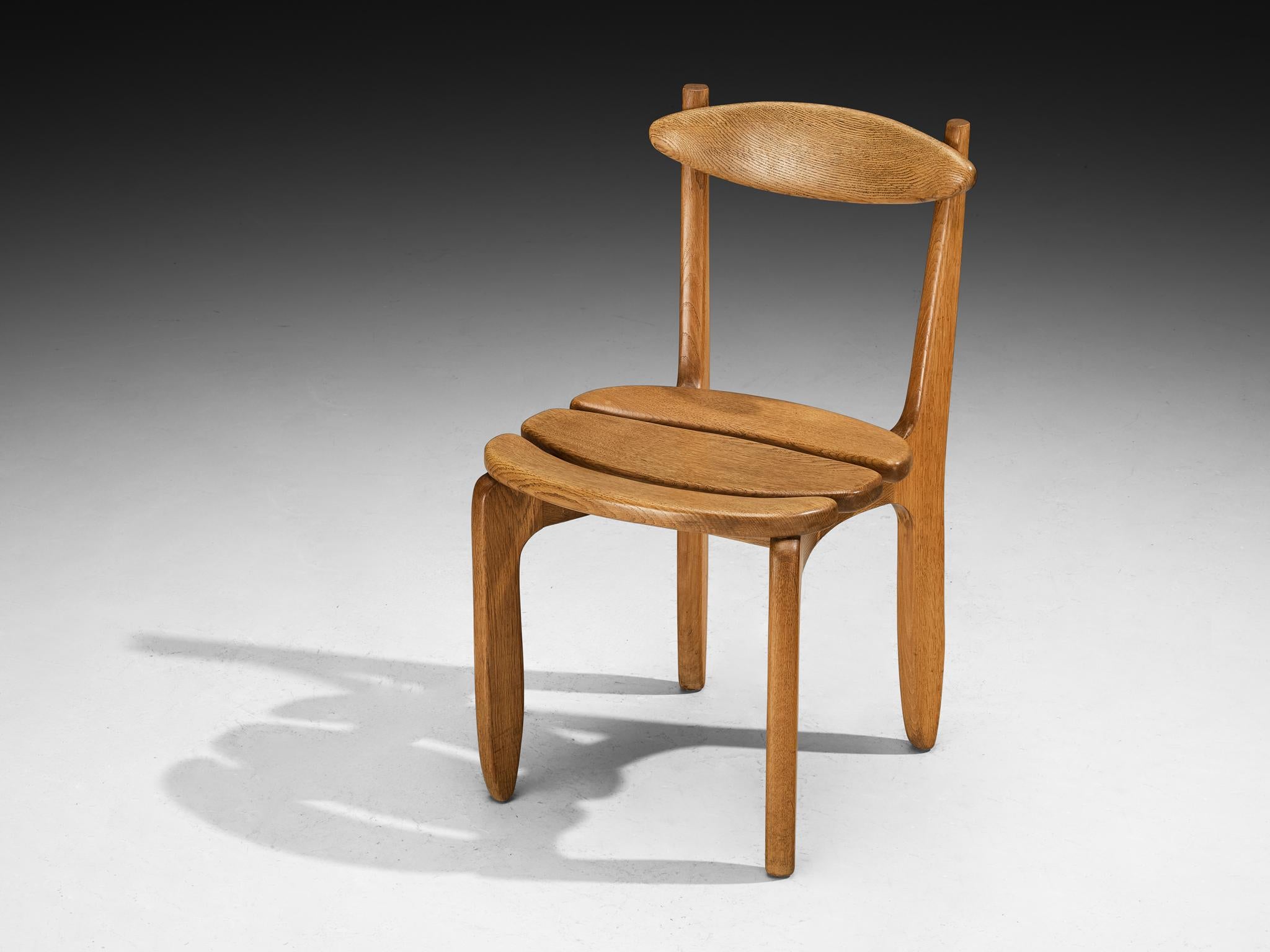 Guillerme & Chambron Set of Four 'Thierry' Dining Chairs in Oak in vendita 3