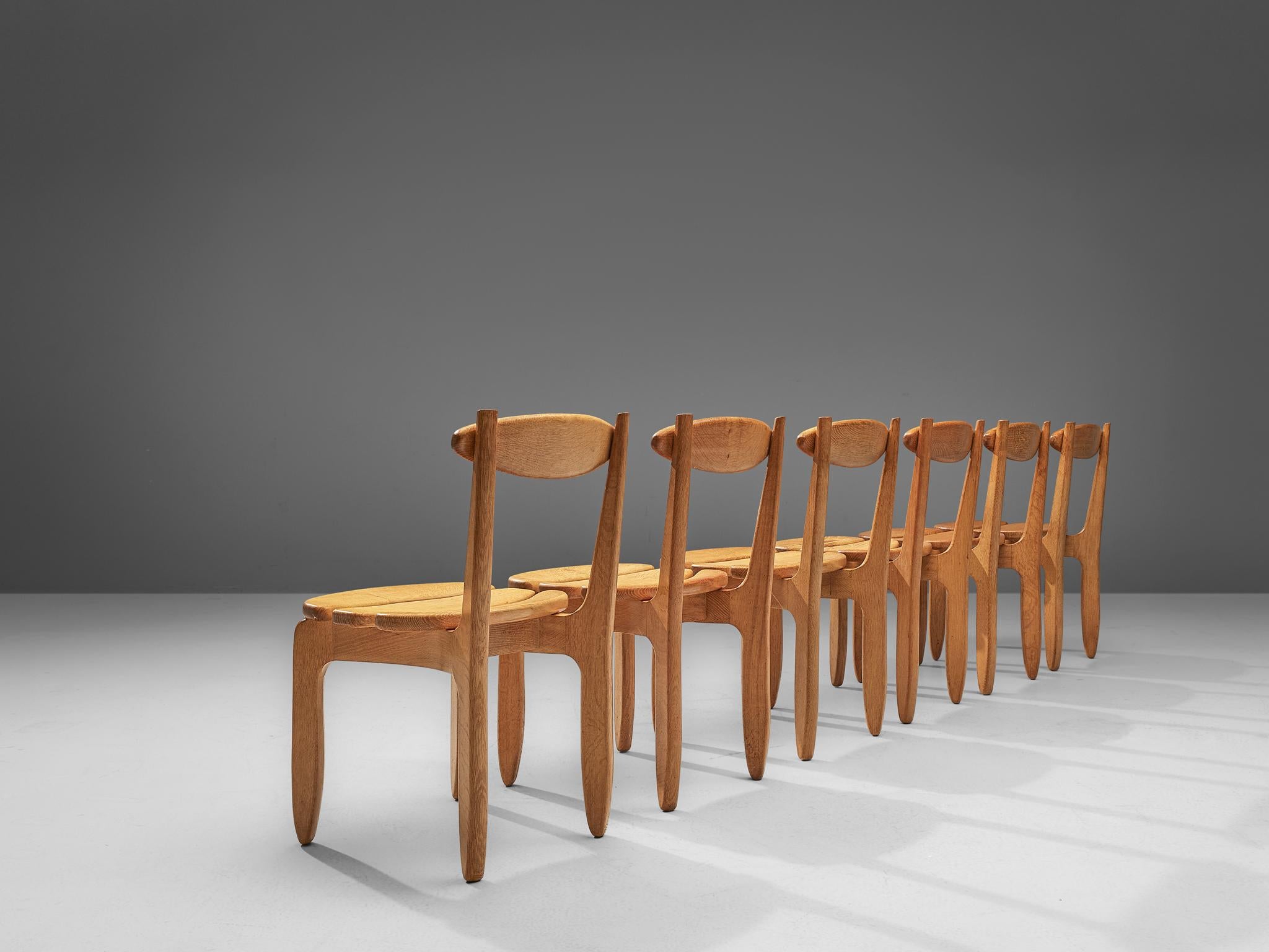 Guillerme & Chambron Set of Six Dining Chairs in Oak In Good Condition In Waalwijk, NL