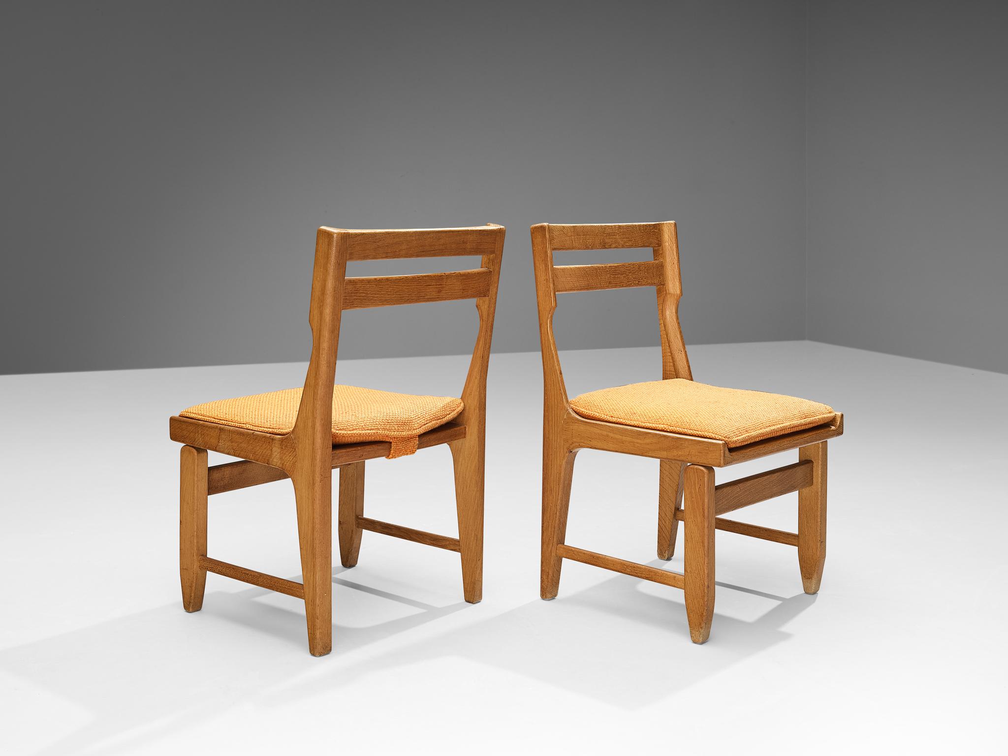 Mid-Century Modern Guillerme & Chambron Set of Six 'Raphaël' Dining Chairs in Oak For Sale