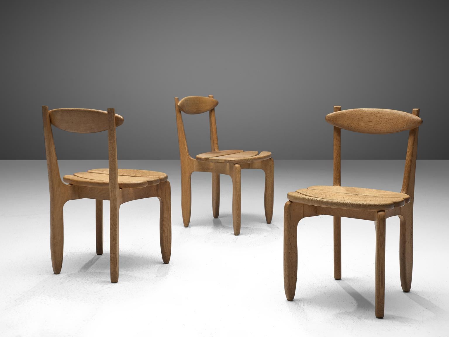 Guillerme & Chambron Set of Twelve Dining Chairs in Solid Oak In Good Condition In Waalwijk, NL