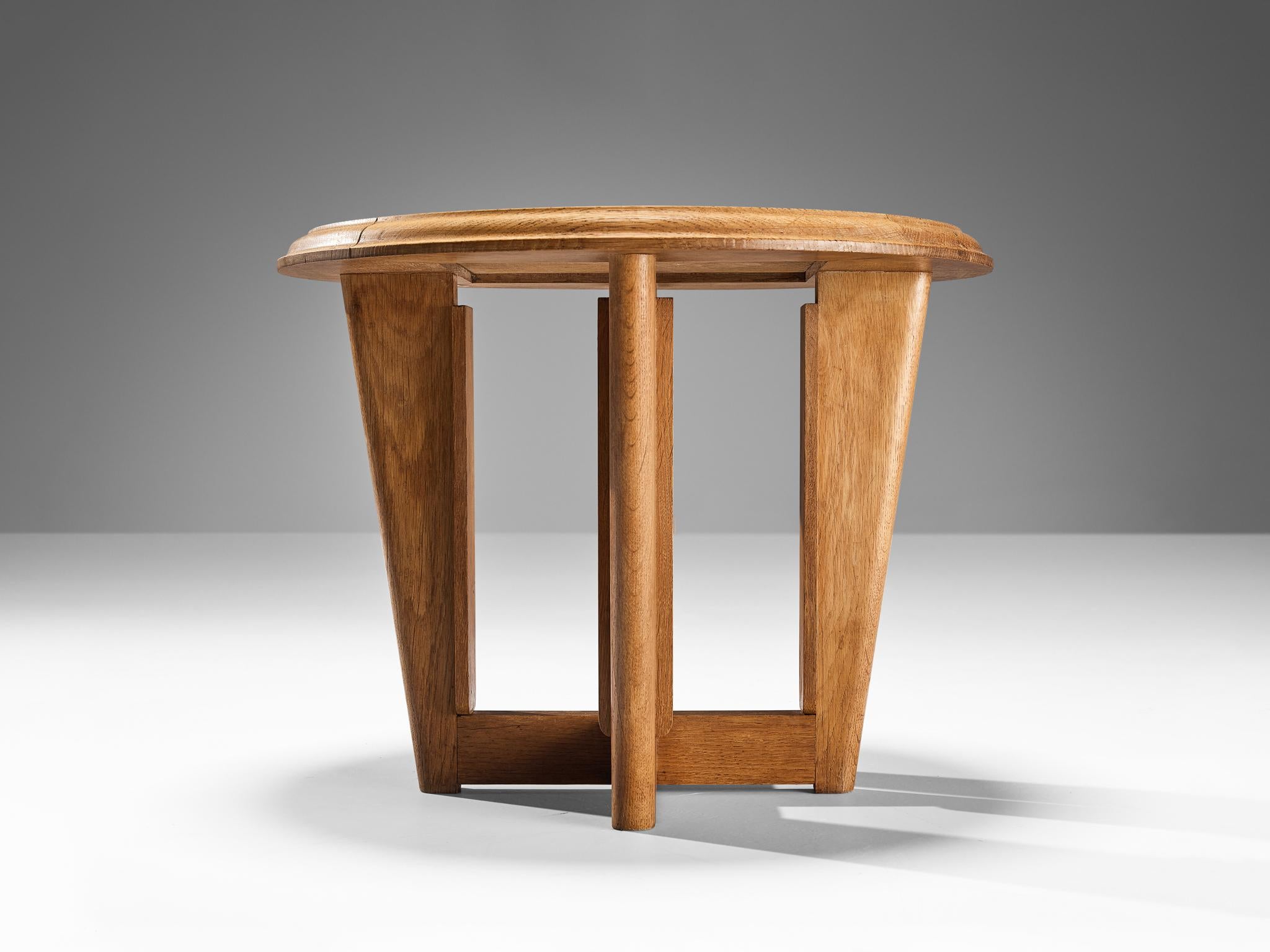 Guillerme & Chambron Side Table in Oak In Good Condition In Waalwijk, NL
