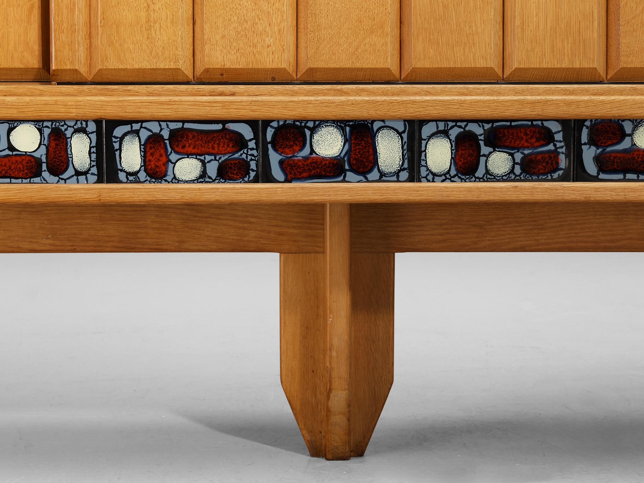 Guillerme & Chambron 'Simon' Sideboard in Solid Oak and Ceramic For Sale 4