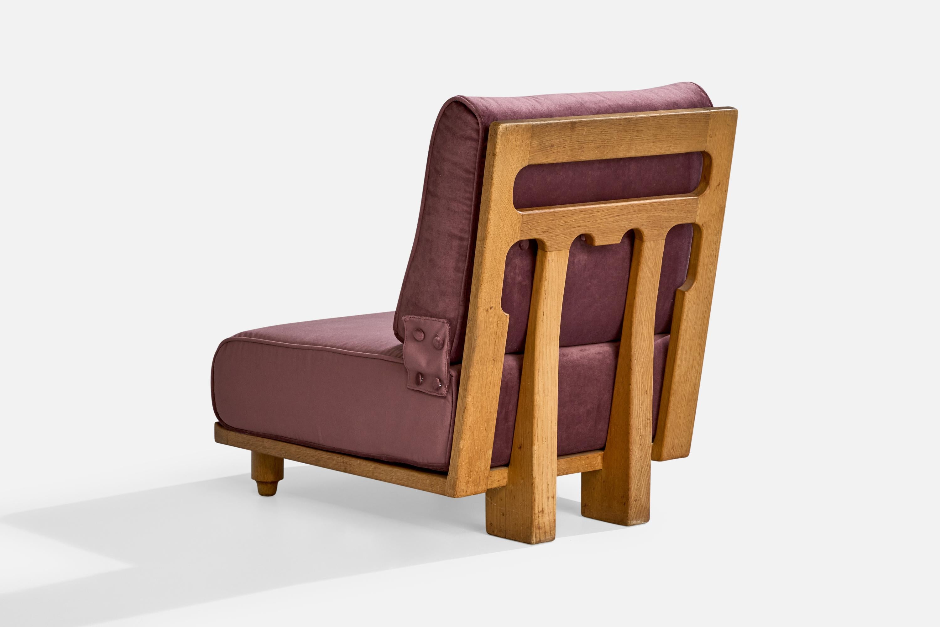 Guillerme & Chambron, Slipper Chair, Velvet, Oak, France, 1950s In Good Condition For Sale In High Point, NC