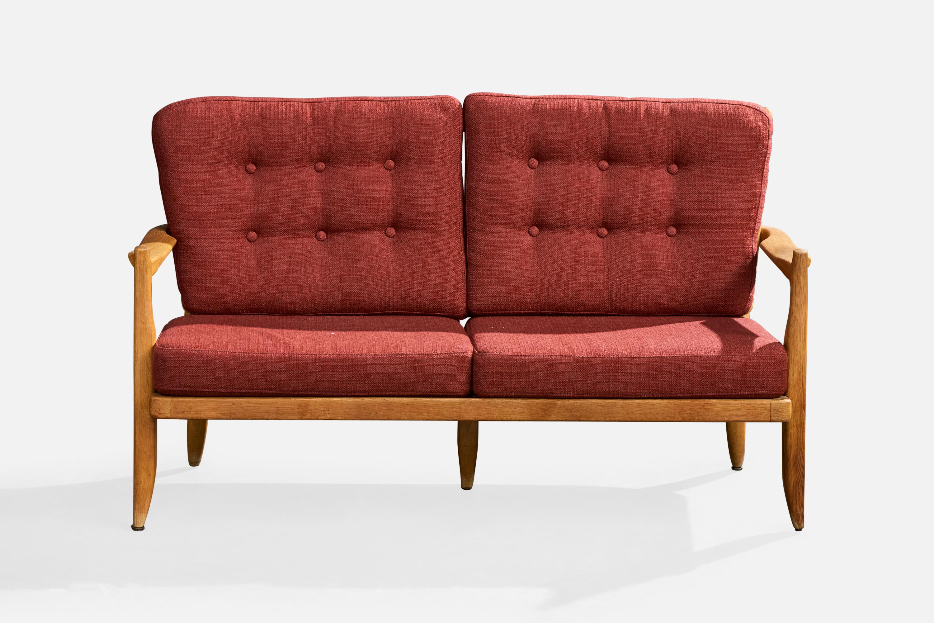 Guillerme & Chambron, Sofa, Stoff, Eiche, Frankreich, 1950er Jahre (Moderne der Mitte des Jahrhunderts) im Angebot