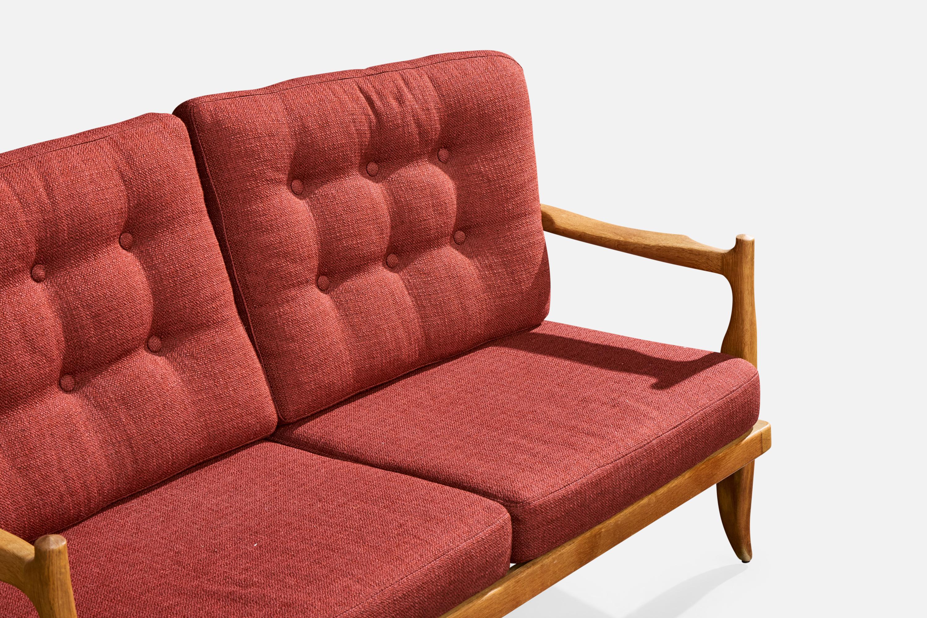 Guillerme & Chambron, Sofa, Stoff, Eiche, Frankreich, 1950er Jahre im Angebot 1