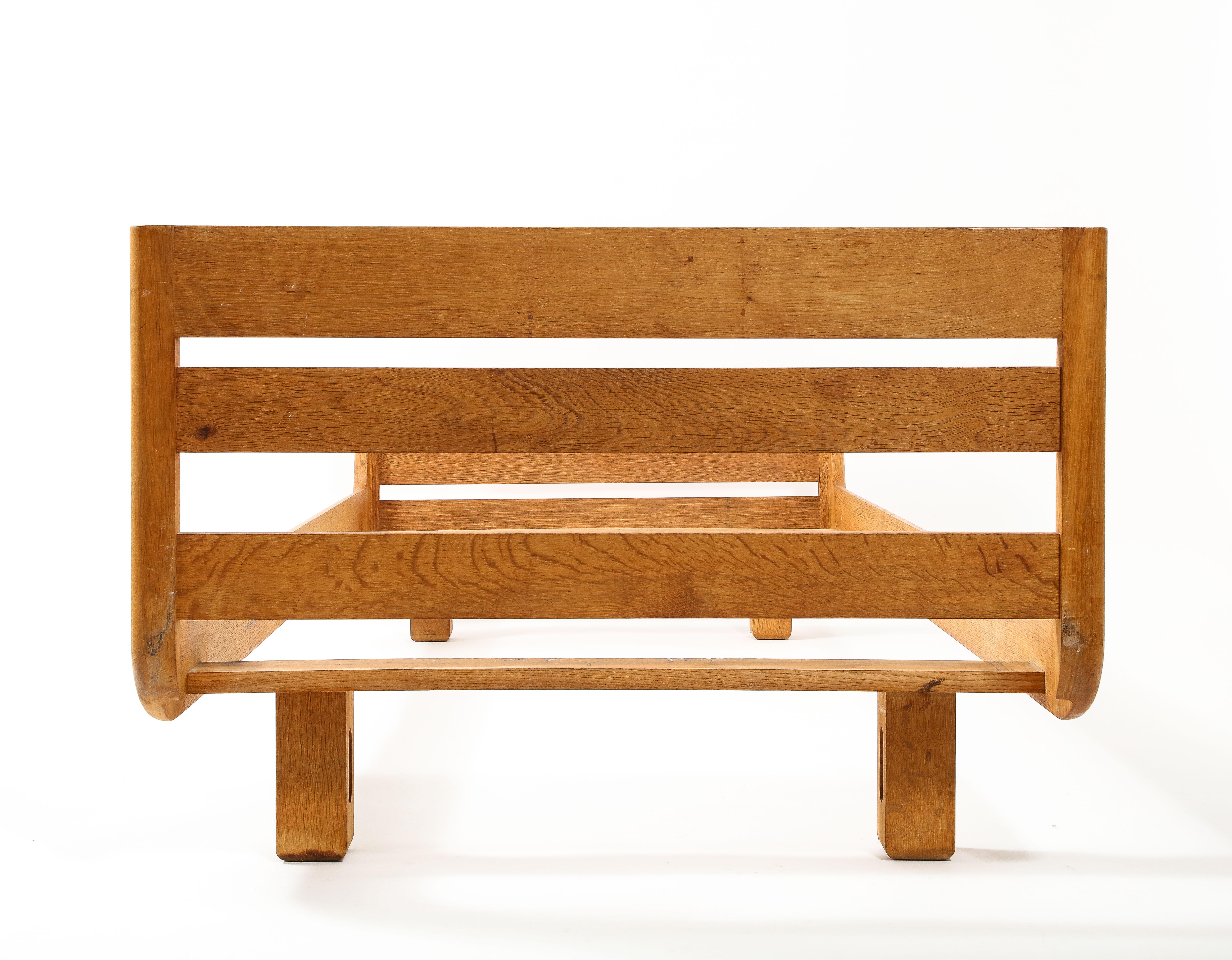 Guillerme & Chambron Solid Oak Daybed, France 1960s For Sale 11