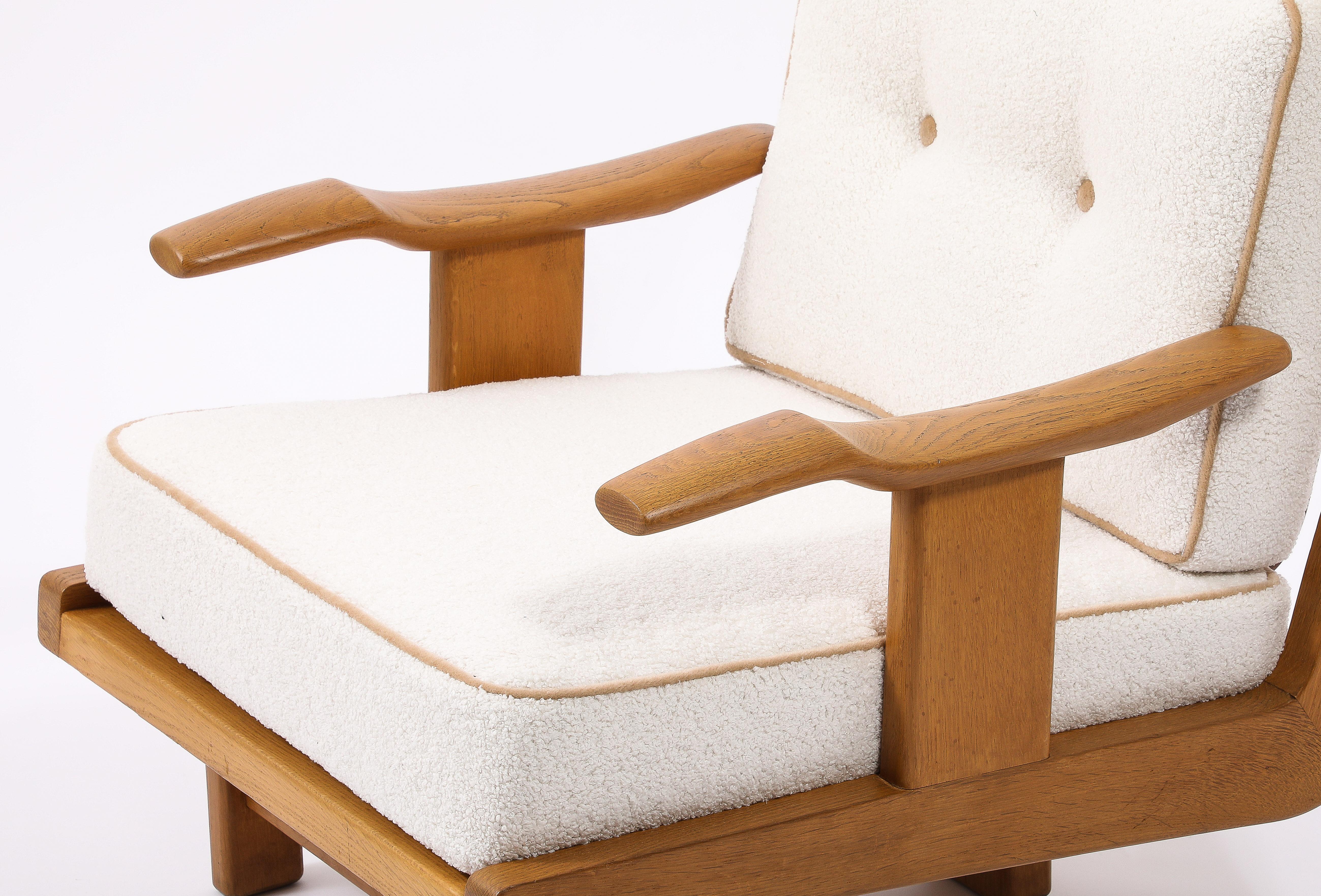 Guillerme & Chambron T Chair in Oak, France 1960's In Good Condition For Sale In New York, NY