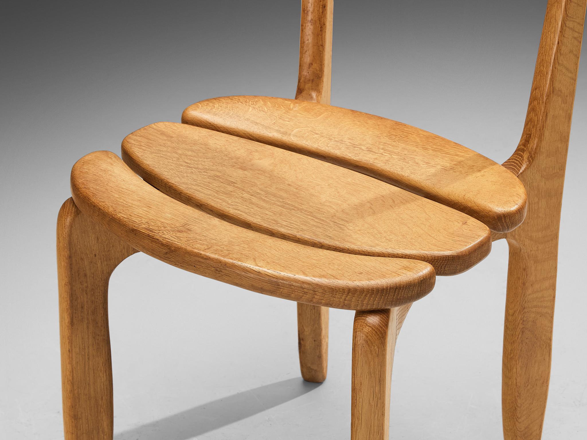Guillerme & Chambron 'Thierry' Dining Chair in Oak In Good Condition For Sale In Waalwijk, NL