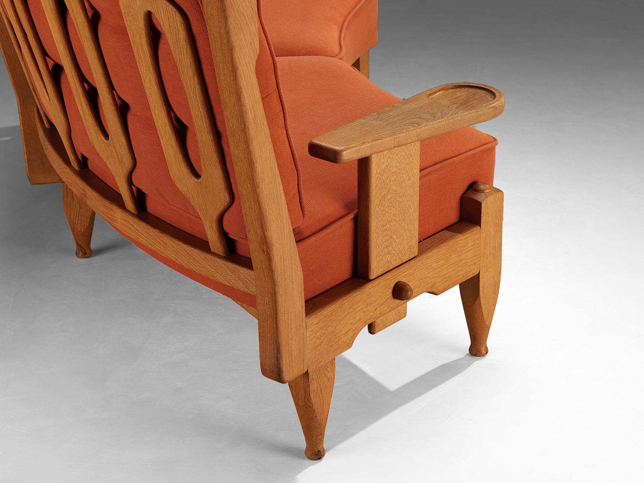 Guillerme & Chambron Véronique Sofa in Eiche und Orange gepolstert im Angebot 2