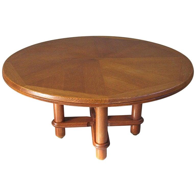Guillerme & Chambron, Victorine dining room table in oak, edition Votre Maison, circa 1970
with two leaves. Measures: (2 x 35 cm).

 