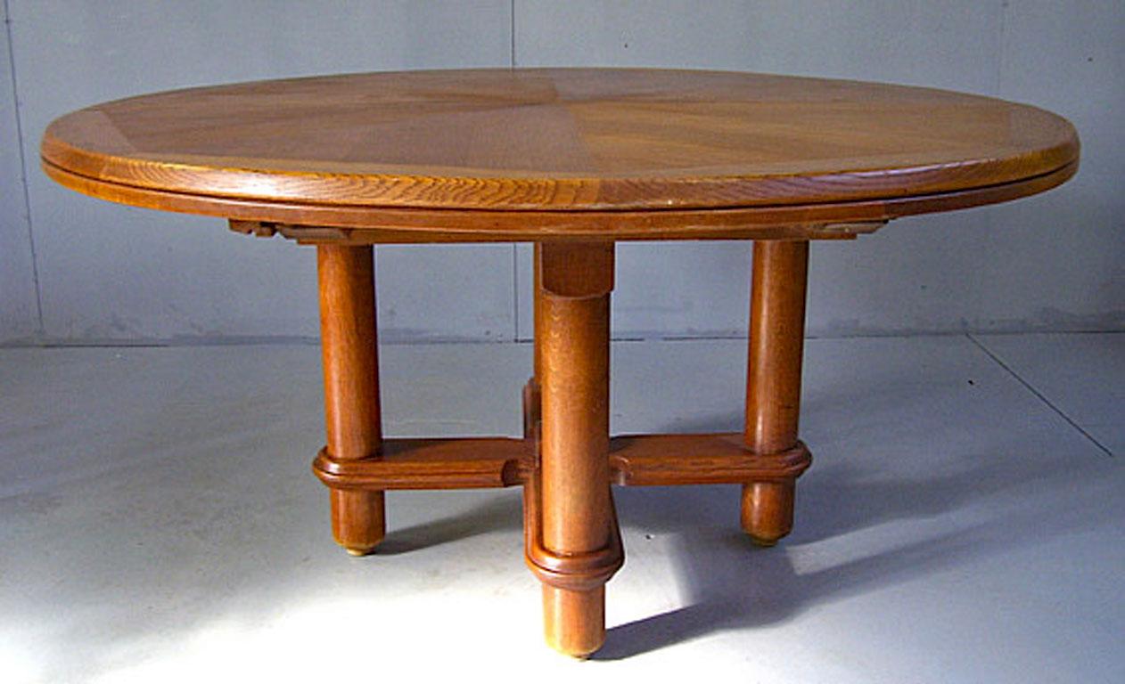 Guillerme & Chambron, Victorine Dining Room Table in Oak, Edition Votre Maison In Good Condition For Sale In Saint-Ouen, FR