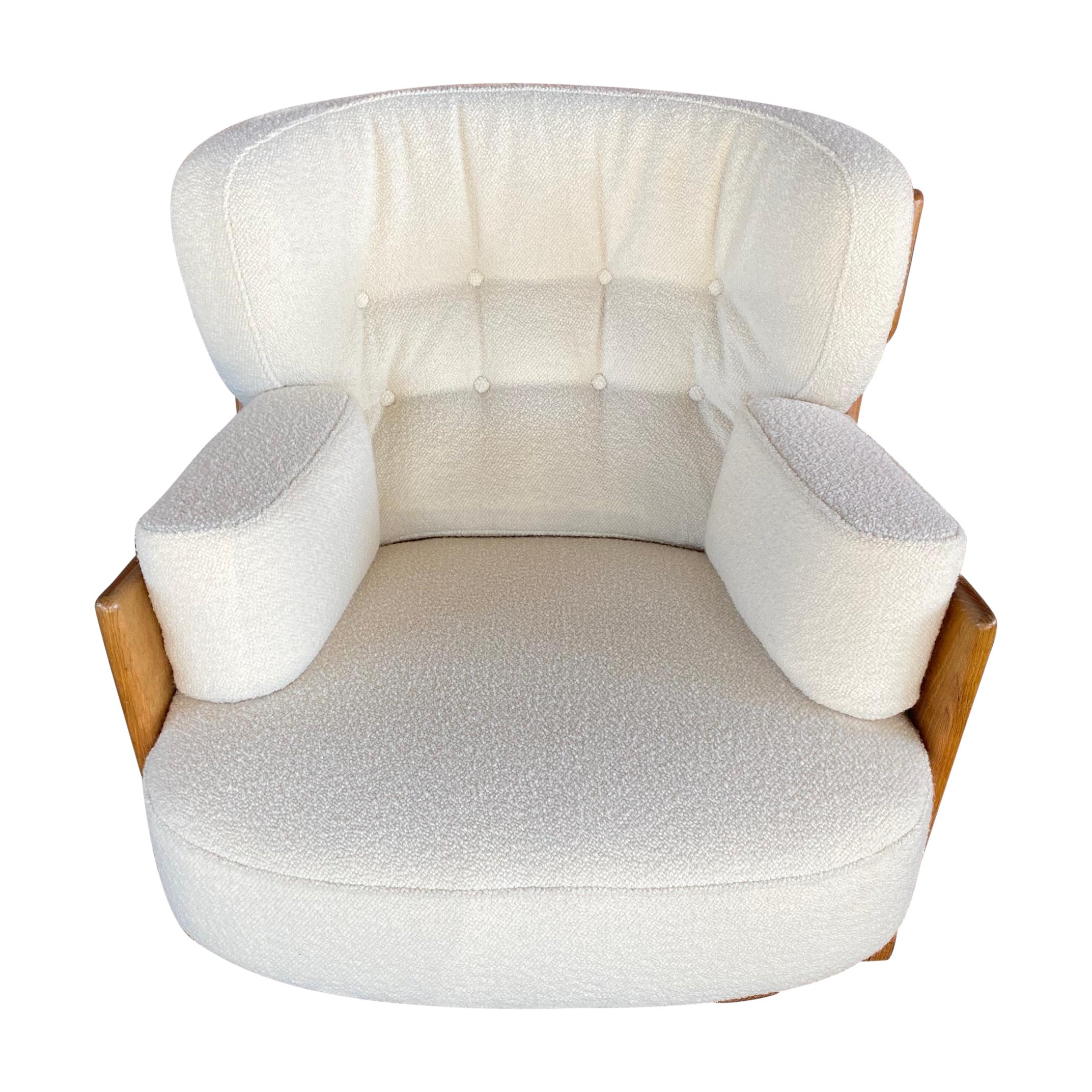 Guillerme & Chambron, Votre Maison, Denis Lounge Chair, Fabric and Oak, 1960s