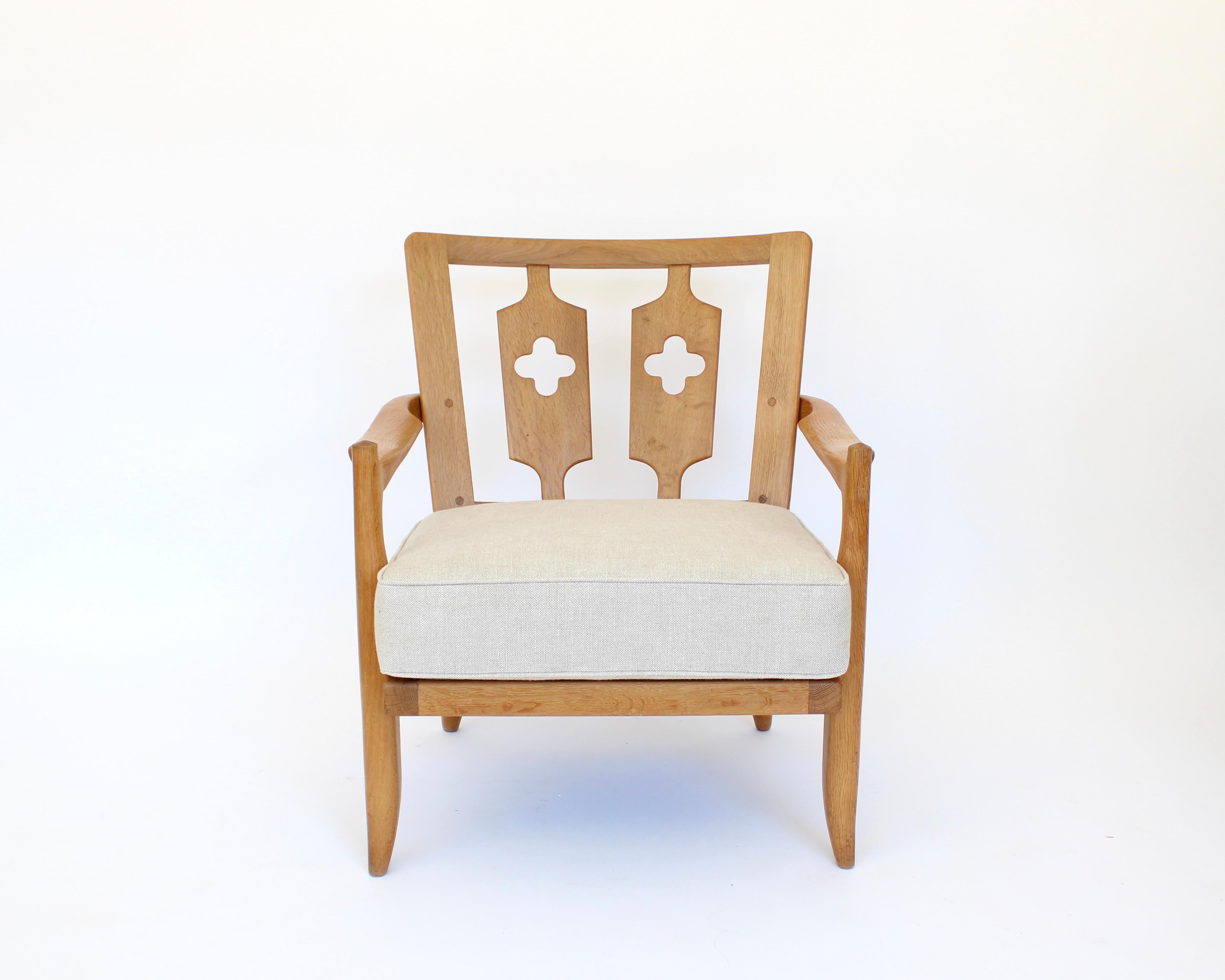 Guillerme Chambron Votre Maison Pair French Oak Lounge or Side Chairs Model Jose 4