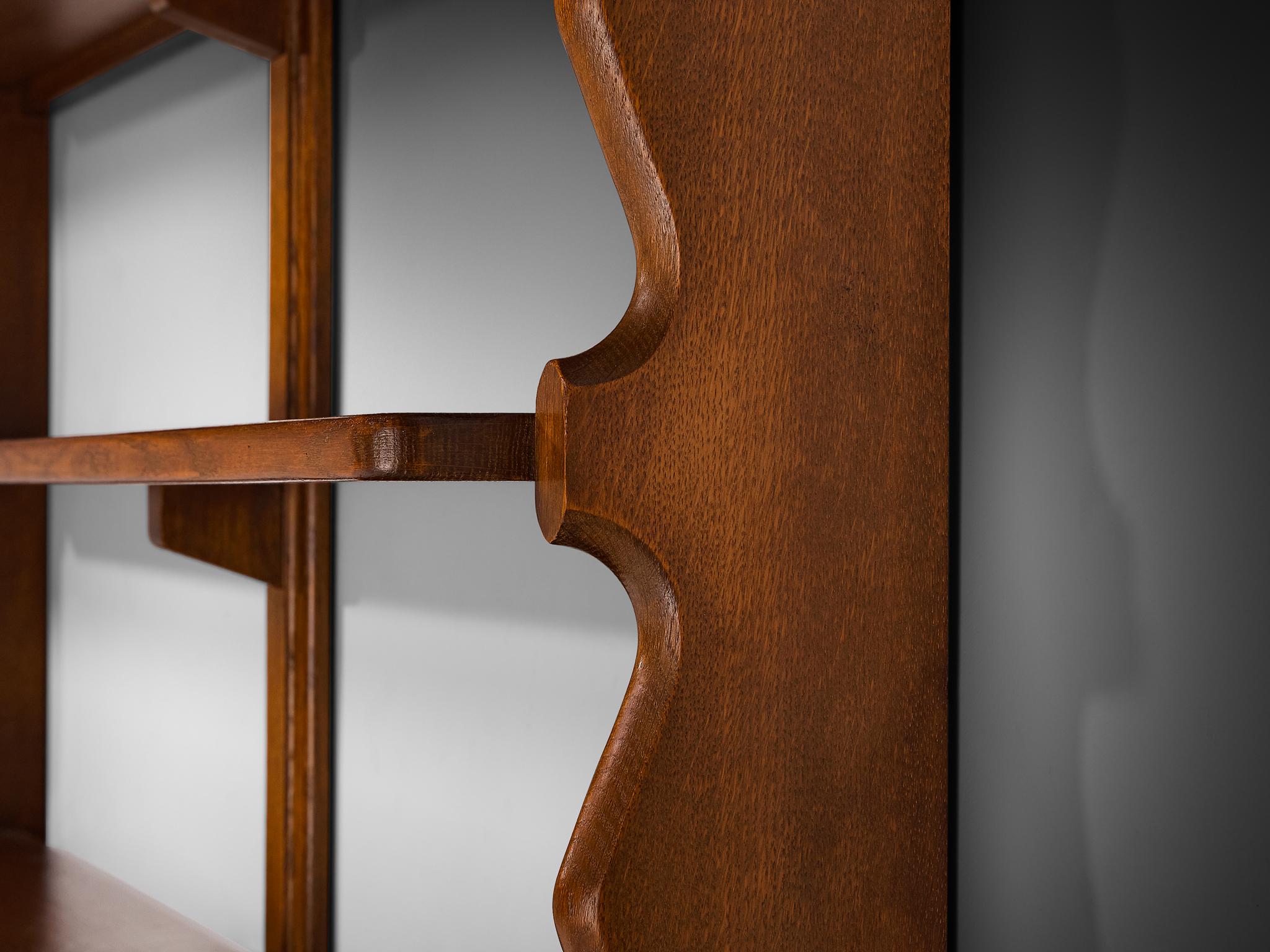 Mid-Century moderno Scaffale a parete Guillerme & Chambron con cassetti in Oak massiccio in vendita