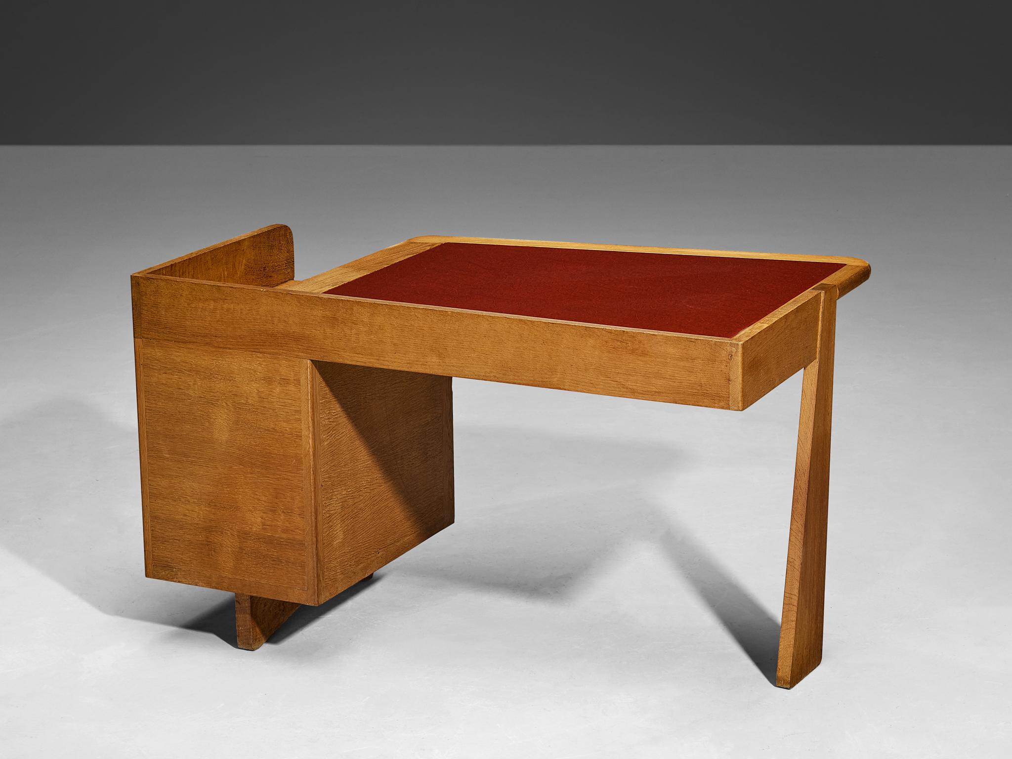 Guillerme & Chambron Writing Desk in Oak and Leather  4