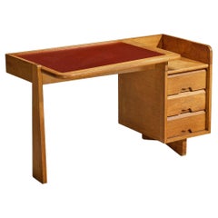 Guillerme & Chambron Writing Desk in Oak and Leather 