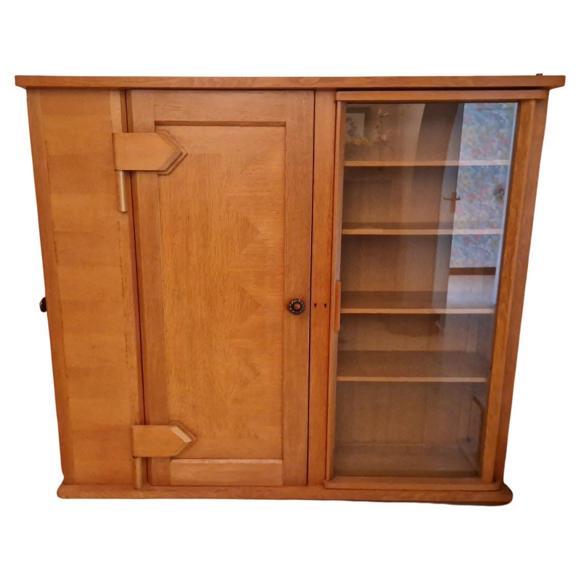 Guillerme et Chambon, raro armadio in legno massiccio di Oak , Edition Votre Maison, circa 1970