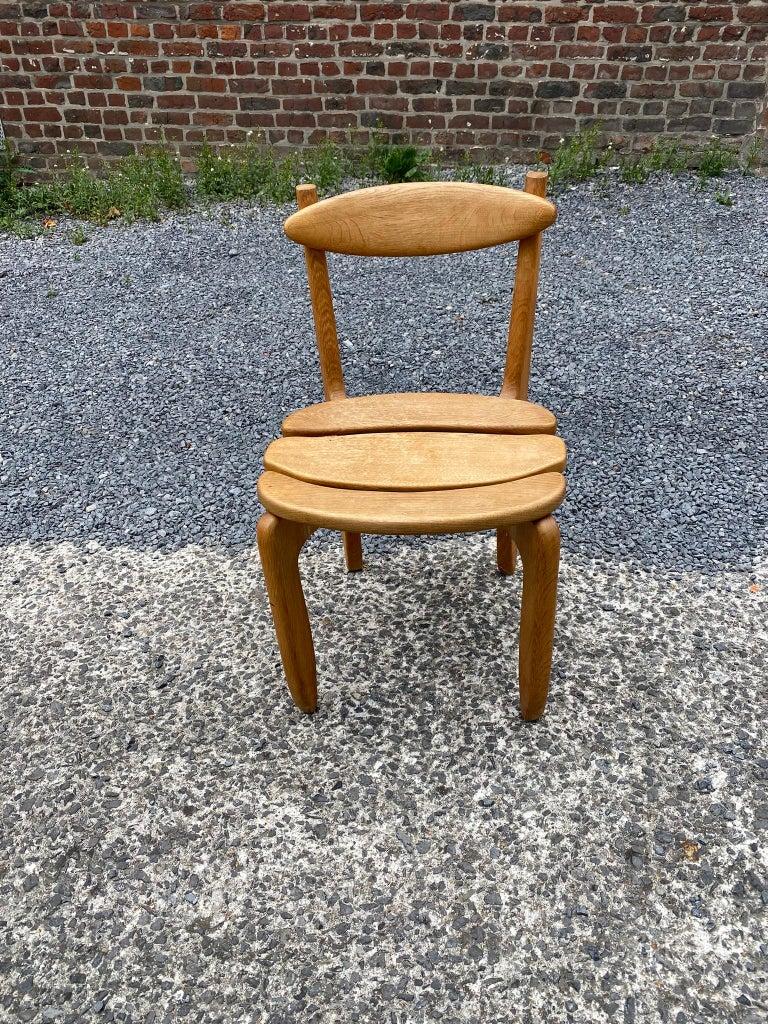 Mid-Century moderno Guillerme et Chambron, Sedia 10 Thierry in Oak massiccio, Edizione Votre Maison 1970 in vendita
