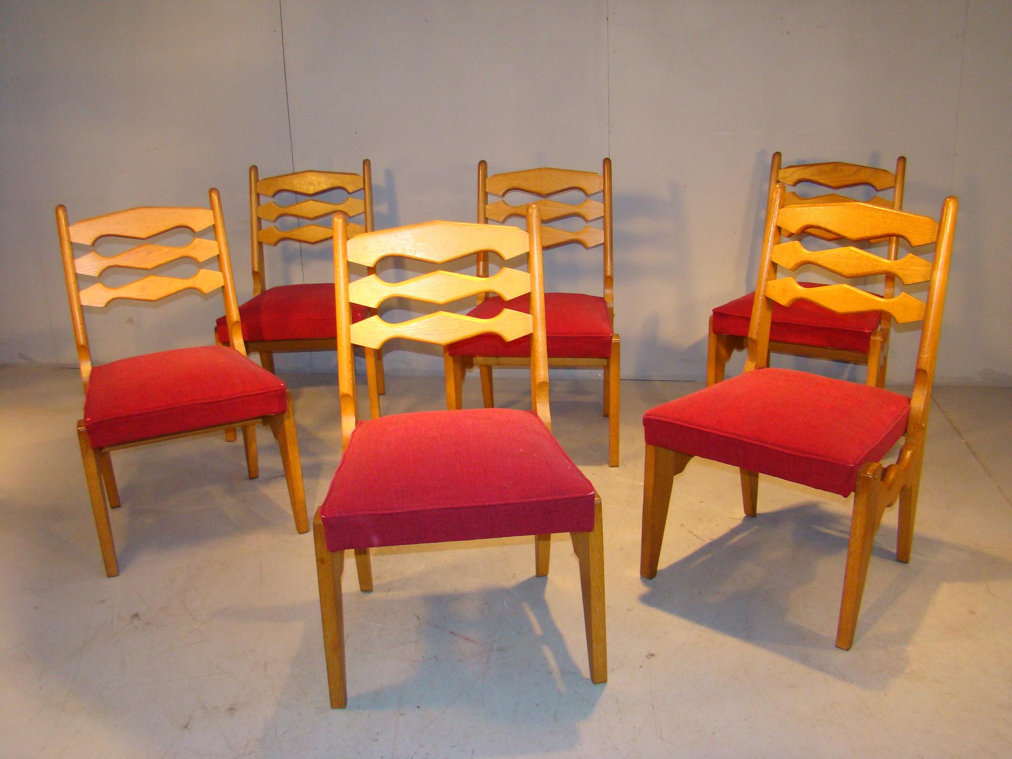 Mid-Century Modern Guillerme et Chambron, 18 chaises en Oak, Edition 